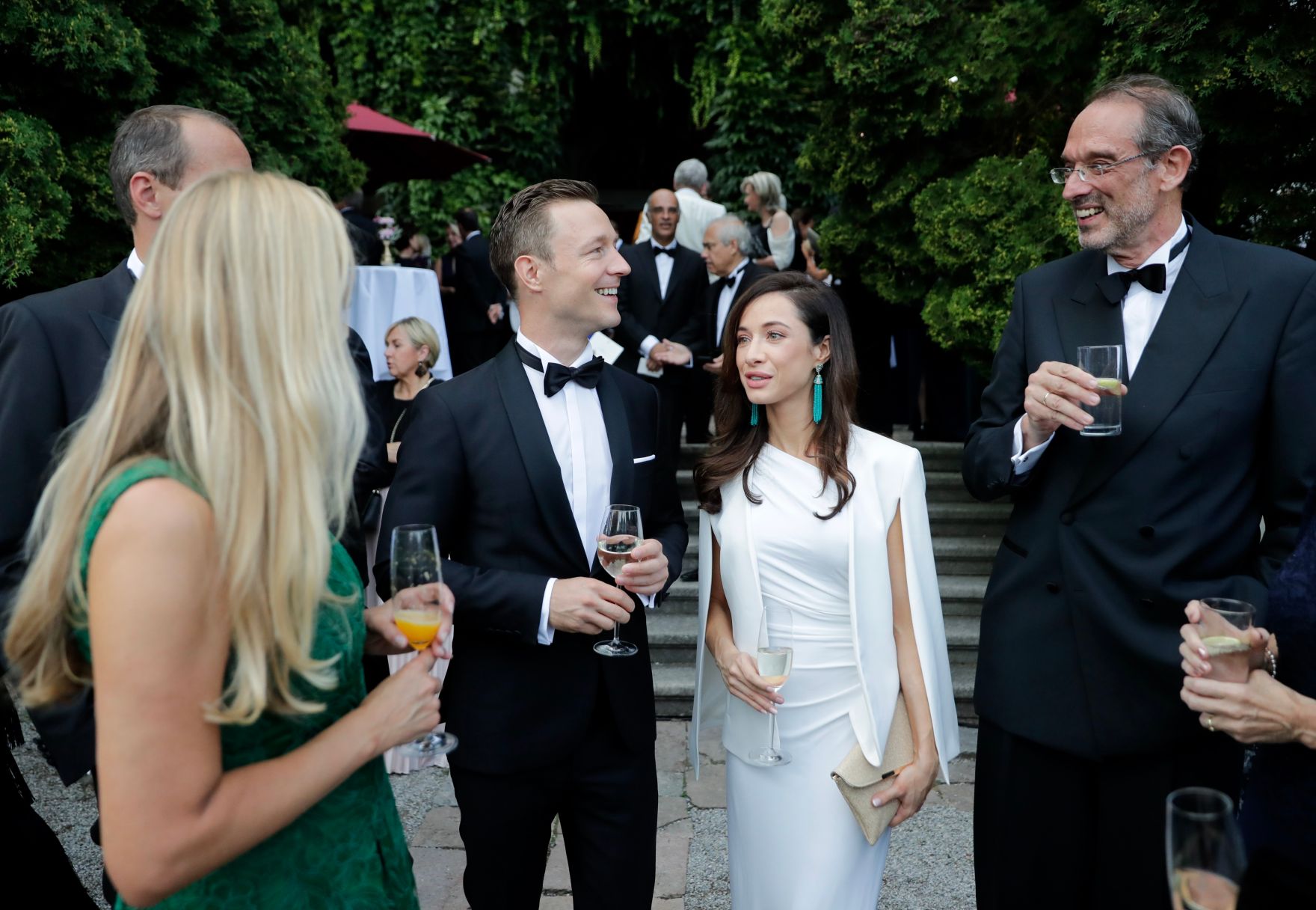 Am 26. Juli 2018 reiste Bundesminister Gernot Bl&uuml;mel (2.v.l.) anl&auml;sslich der Er&ouml;ffnung der Salzburger Festspiele nach Salzburg. Im Bild beim Abendempfang mit Bundesministerin Juliane Bogner-Strau&szlig; (l.), Bundesminister Heinz Fa&szlig;mann (r.) und Clivia Treidl (2.v.r.).
