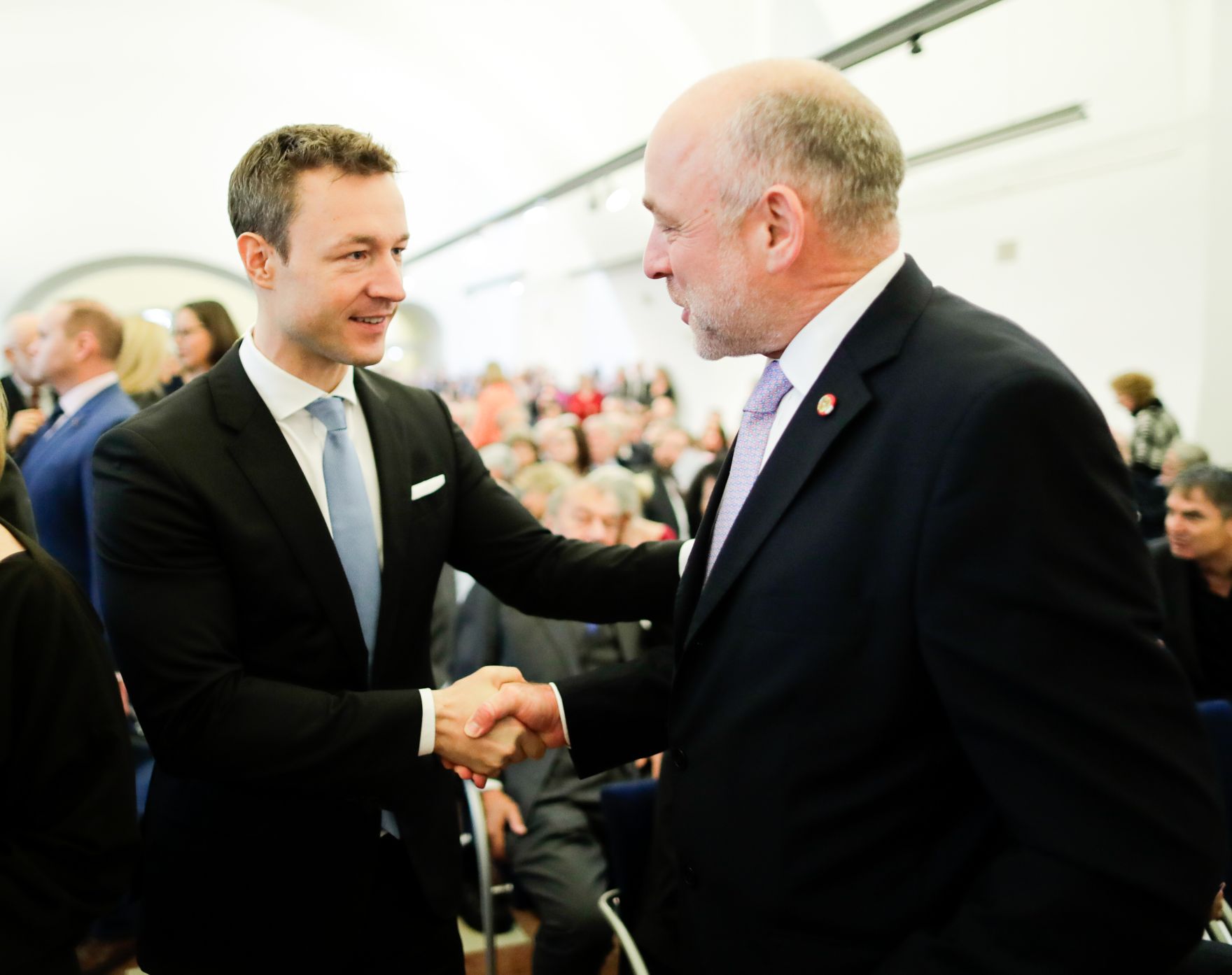 Am 10. November 2018 nahm Bundesminister Gernot Bl&uuml;mel (l.) am Festakt anl&auml;sslich der Er&ouml;ffnung des Hauses der Geschichte teil.