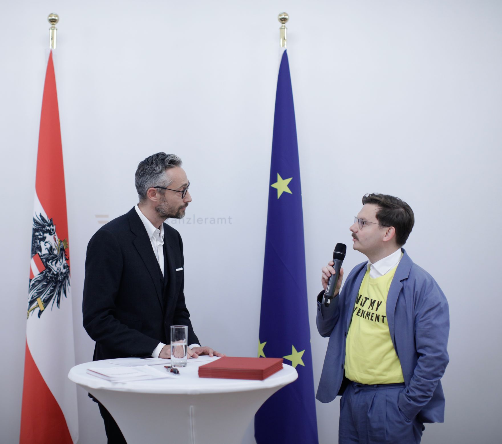 Am 29. November 2018 nahm Bundesminister Gernot Bl&uuml;mel an der Verleihung der &quot;outstanding artist awards&quot; im Bundeskanzleramt teil.