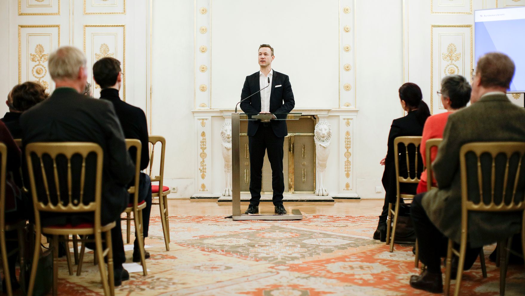 Am 13. Dezember 2018 fand eine Buchpr&auml;sentation &quot;20 Jahre Provenienzforschung&quot; im Bundeskanzleramt statt. Im Bild Bundesminister Gernot Bl&uuml;mel.