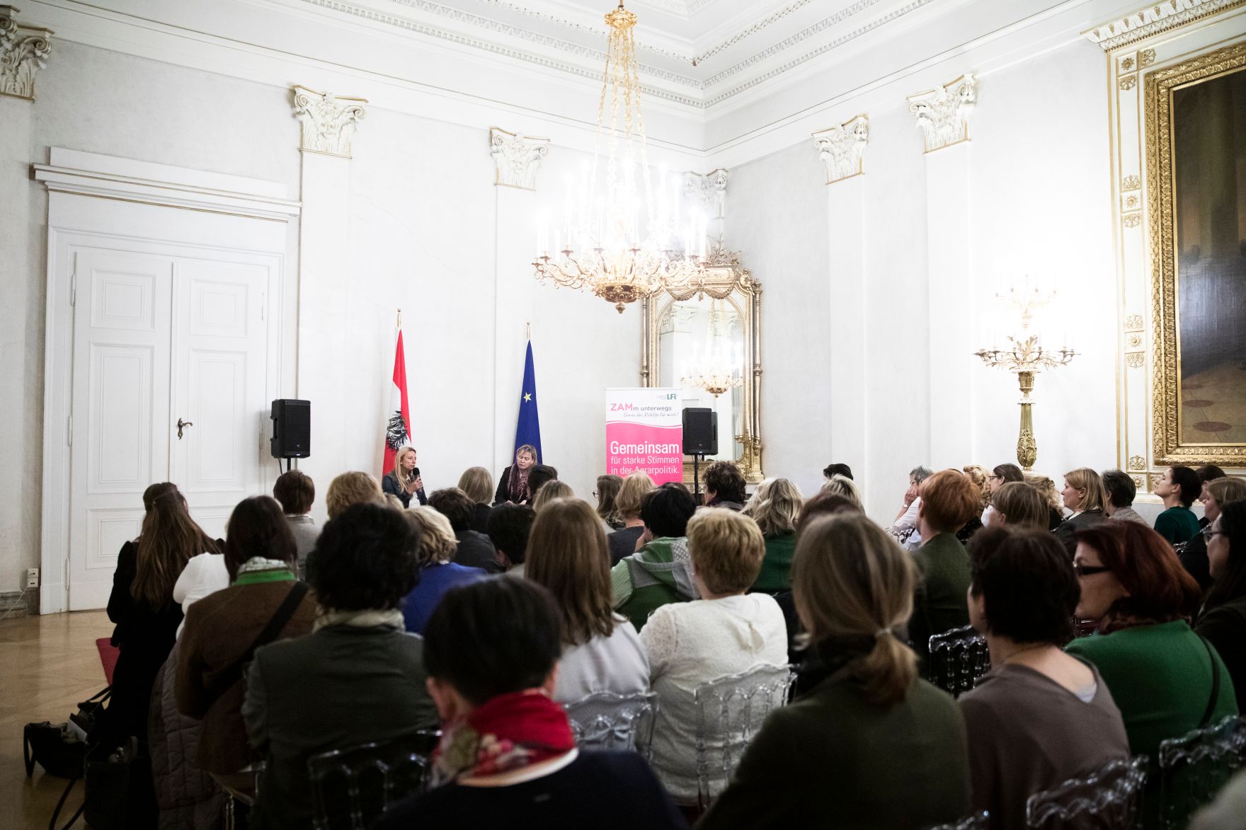 Am 28. J&auml;nner 2019 nahm Bundesministerin Juliane Bogner-Strau&szlig; an einem Kamingespr&auml;ch mit den Bundesb&auml;uerinnen teil.