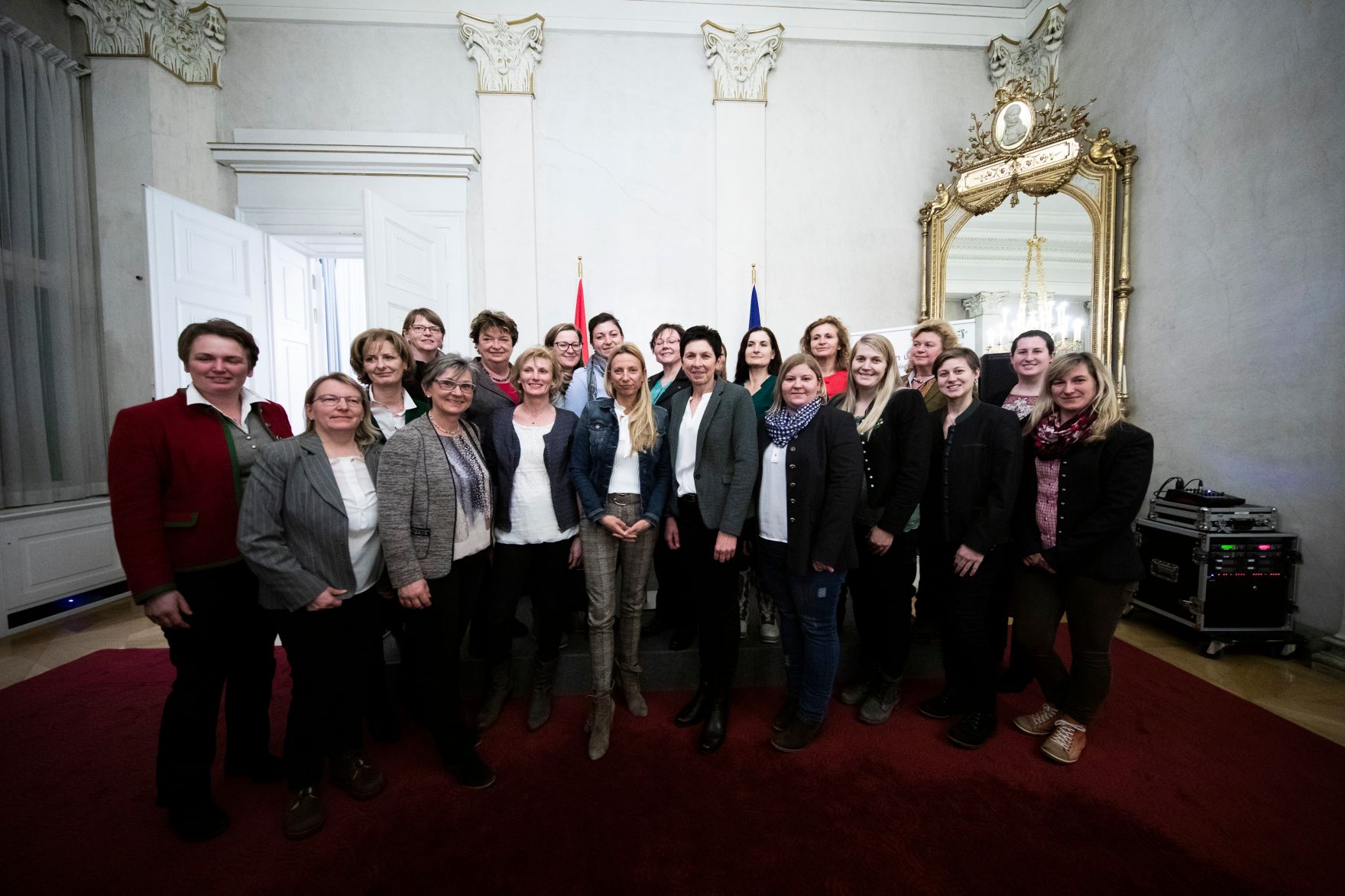 Am 28. J&auml;nner 2019 nahm Bundesministerin Juliane Bogner-Strau&szlig; an einem Kamingespr&auml;ch mit den Bundesb&auml;uerinnen teil.