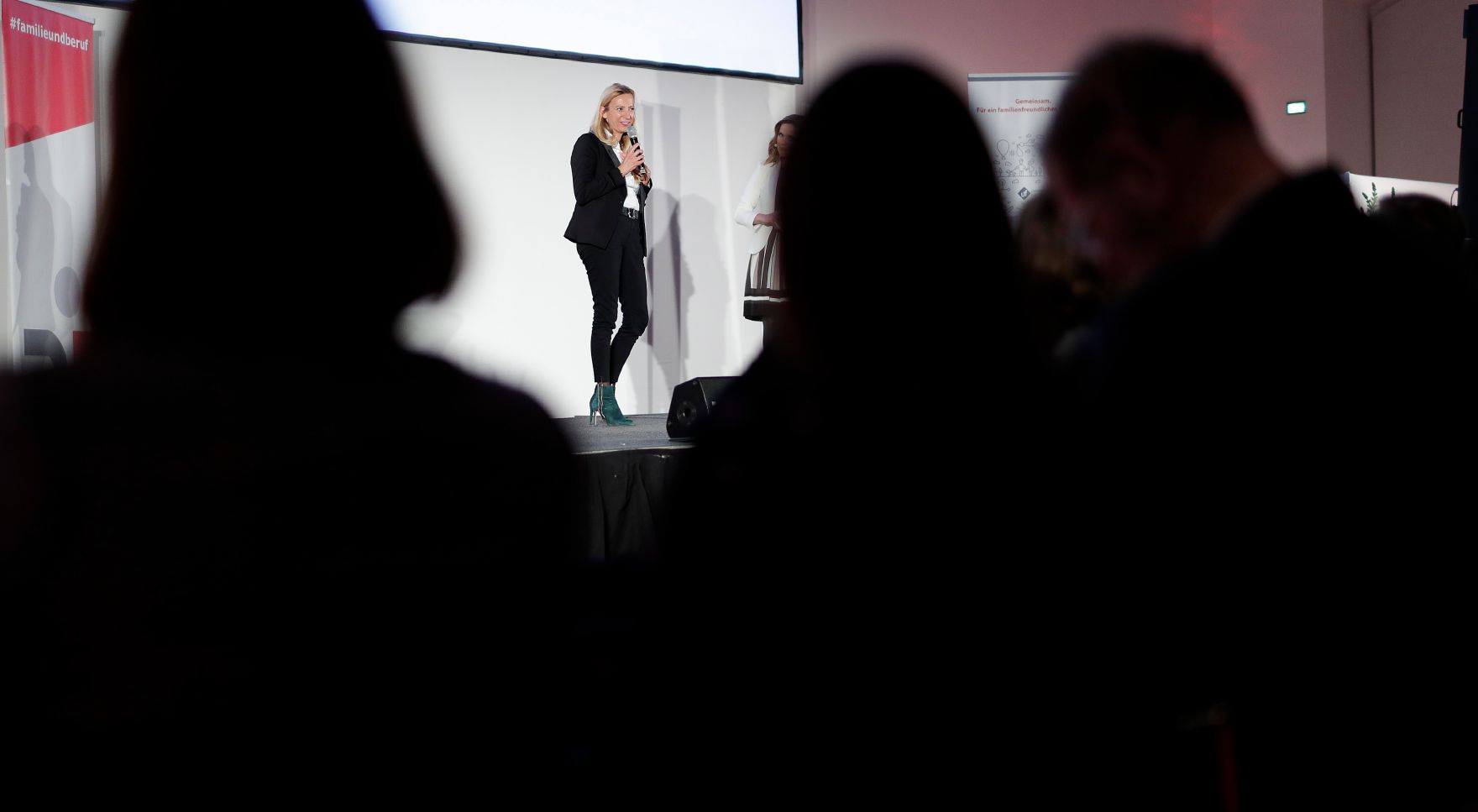 Am 29. J&auml;nner 2019 verlieh Bundesministerin Juliane Bogner-Strau&szlig; die Zertifikate f&uuml;r familienfreundliche Unternehmen.