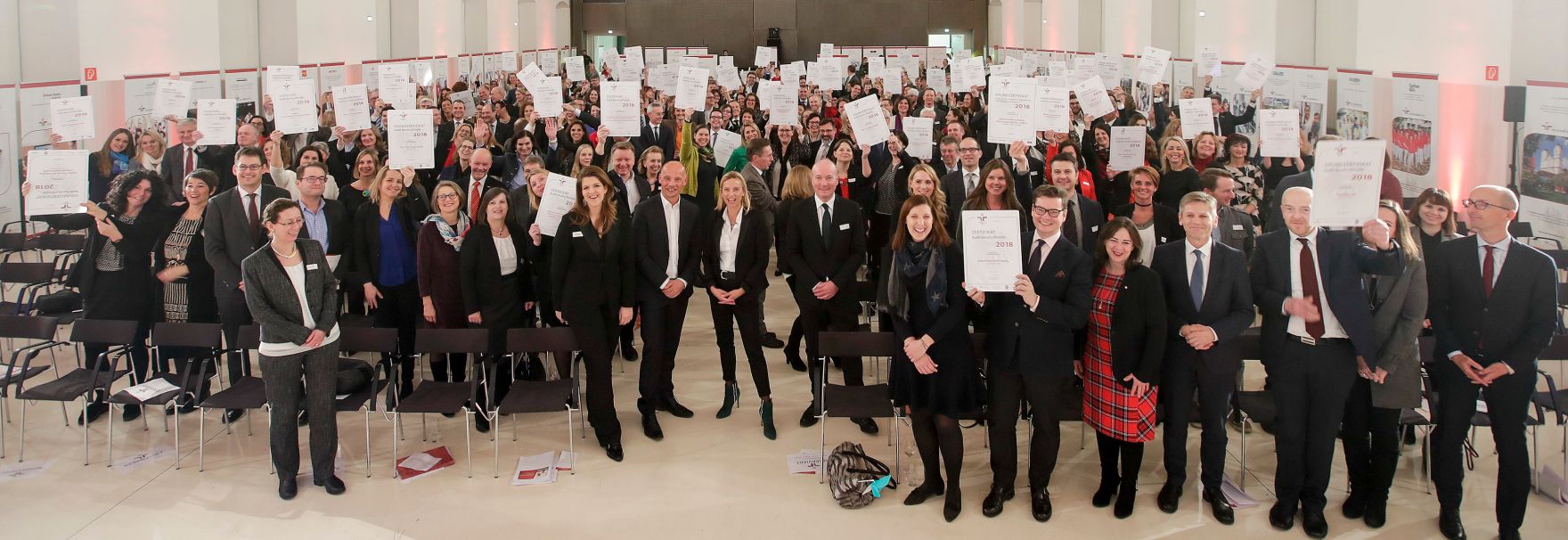 Am 29. J&auml;nner 2019 verlieh Bundesministerin Juliane Bogner-Strau&szlig; die Zertifikate f&uuml;r familienfreundliche Unternehmen.