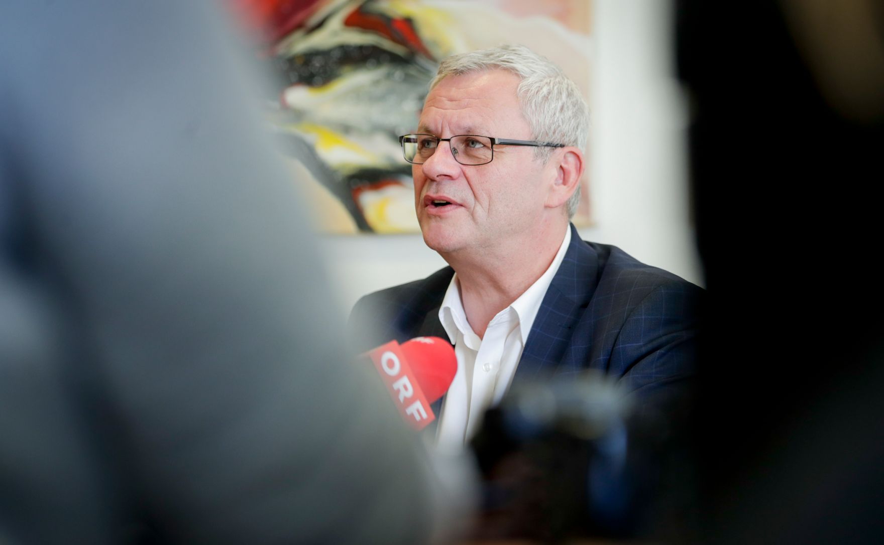 Am 4. Februar 2019 reiste Bundesministerin Juliane Bogner-Strau&szlig; anl&auml;sslich eines Bundesl&auml;ndertags ins Burgenland. Im Bild zu Besuch bei der Steuerberatungskanzlei Roth.