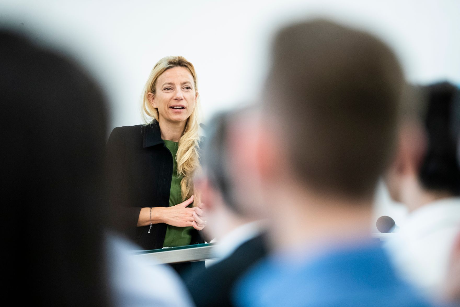 Am 28. Februar 2019 empfing Bundesministerin Juliane Bogner-Strau&szlig; (im Bild) Sch&uuml;lerinnen und Sch&uuml;ler der Initiative "Sch&uuml;lerInnen gestalten Wandel".