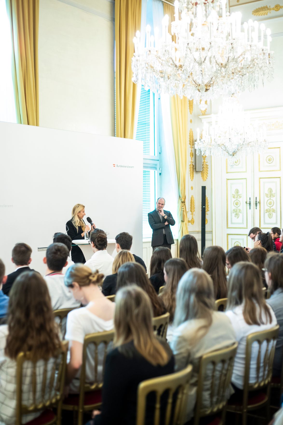 Am 28. Februar 2019 empfing Bundesministerin Juliane Bogner-Strau&szlig; Sch&uuml;lerinnen und Sch&uuml;ler der Initiative "Sch&uuml;lerInnen gestalten Wandel".