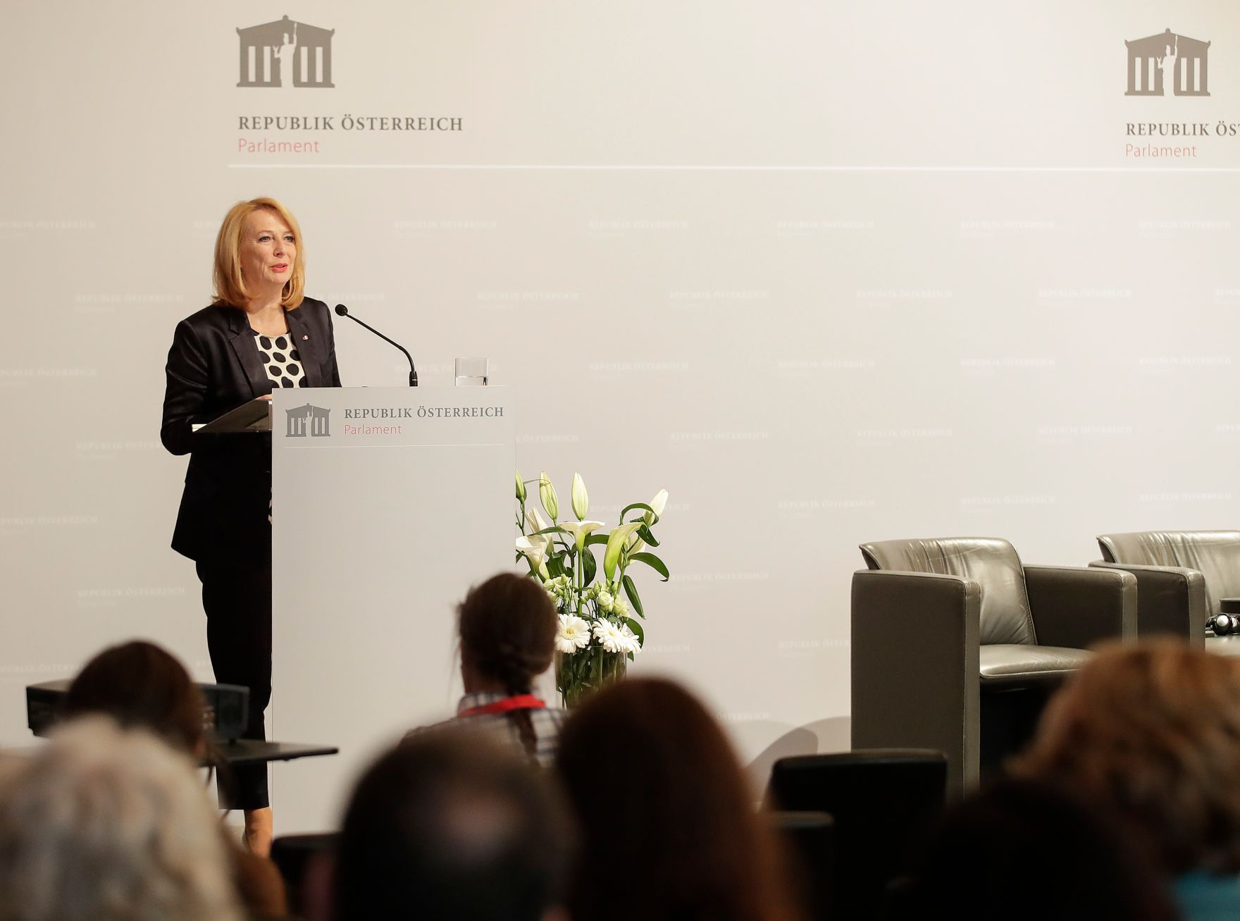 Am 5. M&auml;rz 2019 nahm Bundesministerin Juliane Bogner-Strau&szlig; an der Internationalem Fachkonferenz "Das Recht auf ein Leben frei von Gewalt! St&auml;rkung, Unterst&uuml;tzung und Schutz f&uuml;r gewaltbetroffene Frauen und ihre Kinder in &Ouml;sterreich und Europa" teil. Im Bild Doris Bures, zweite Pr&auml;sidentin des Nationalrats.