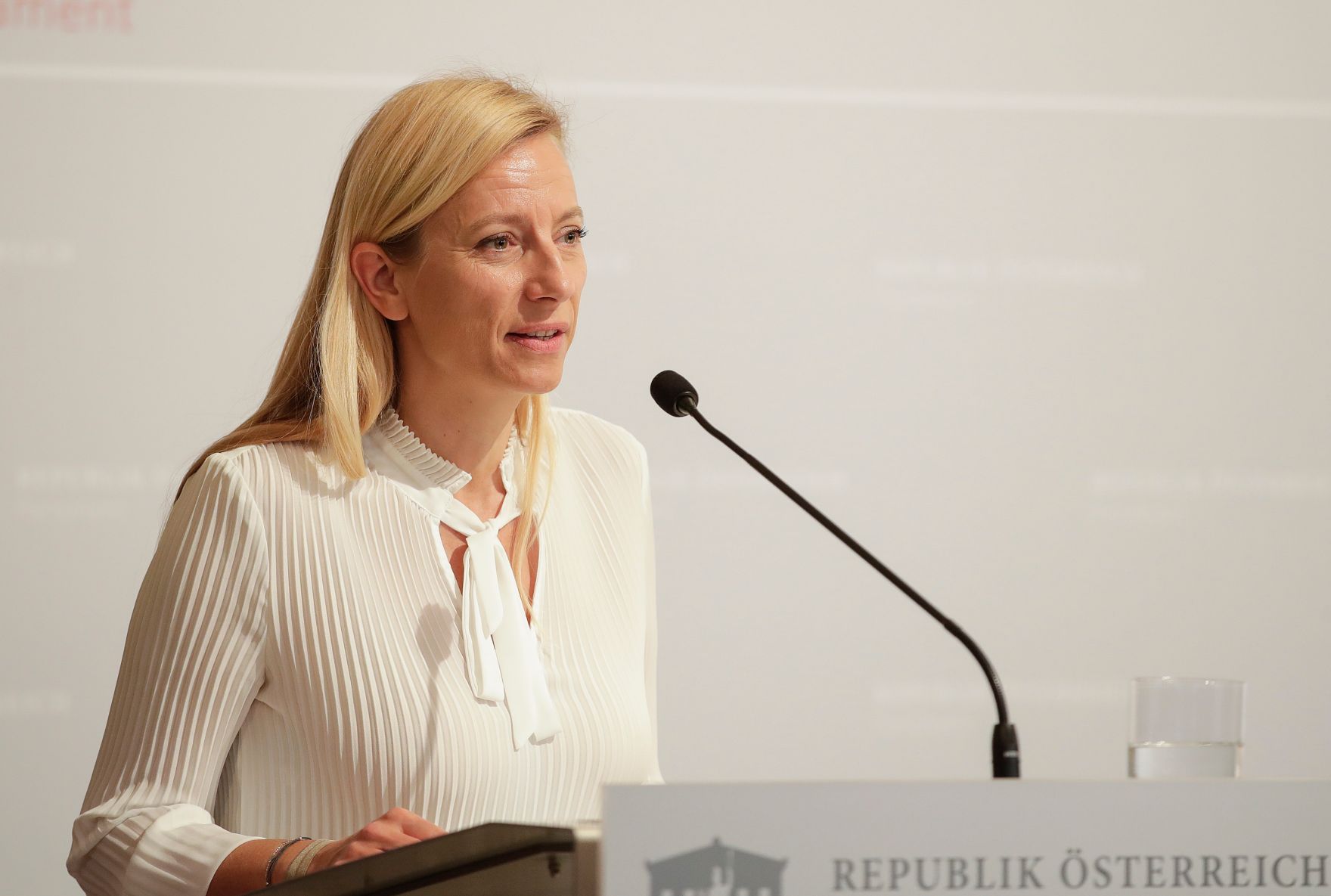 Am 5. M&auml;rz 2019 nahm Bundesministerin Juliane Bogner-Strau&szlig; (im Bild) an der Internationalem Fachkonferenz "Das Recht auf ein Leben frei von Gewalt! St&auml;rkung, Unterst&uuml;tzung und Schutz f&uuml;r gewaltbetroffene Frauen und ihre Kinder in &Ouml;sterreich und Europa" teil.