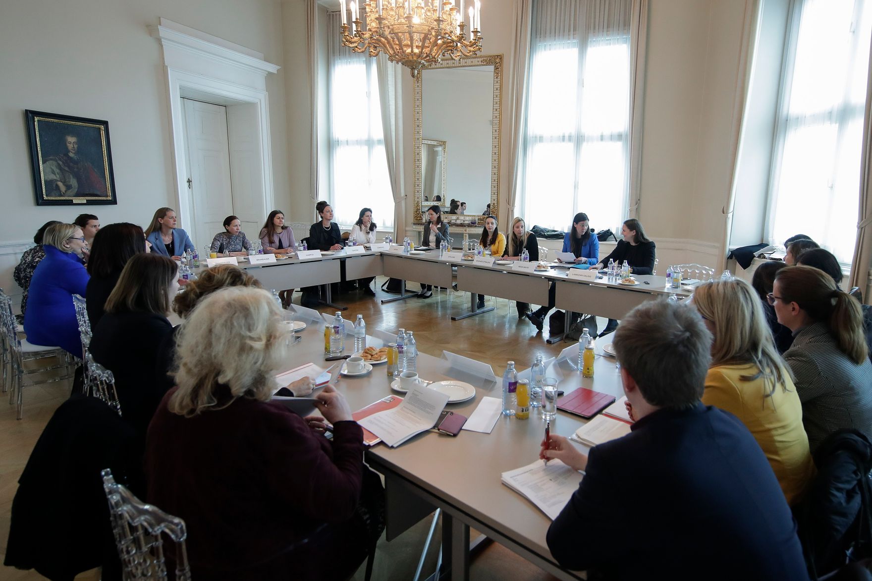 Am 28. M&auml;rz 2019 lud Bundesministerin Juliane Bogner-Strau&szlig; (im Bild) die zust&auml;ndigen Frauenlandesr&auml;tinnen zum Gewaltschutz-Gipfel ins Bundeskanzleramt.