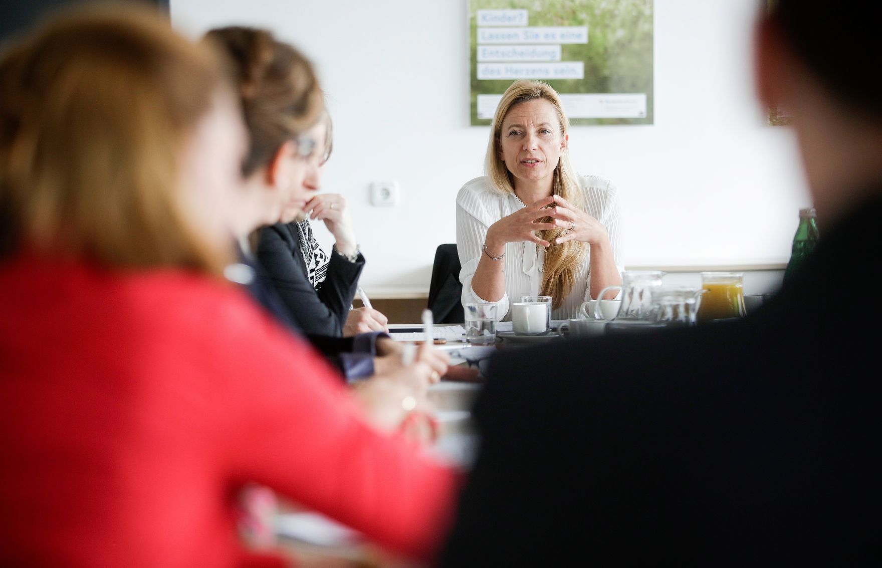 Am 03. April 2019 lud Bundesministerin Juliane Bogner-Strau&szlig; (m.) Vertreterinnen der Wirtschaft zum Vernetzungstreffen zum Thema Women Empowerment ein.