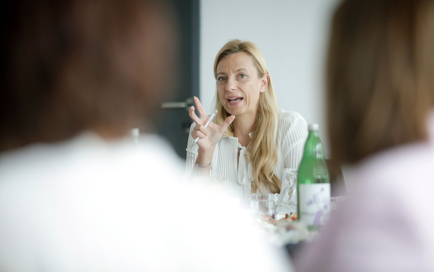 Am 03. April 2019 lud Bundesministerin Juliane Bogner-Strau&szlig; (m.) Vertreterinnen der Wirtschaft zum Vernetzungstreffen zum Thema Women Empowerment ein.