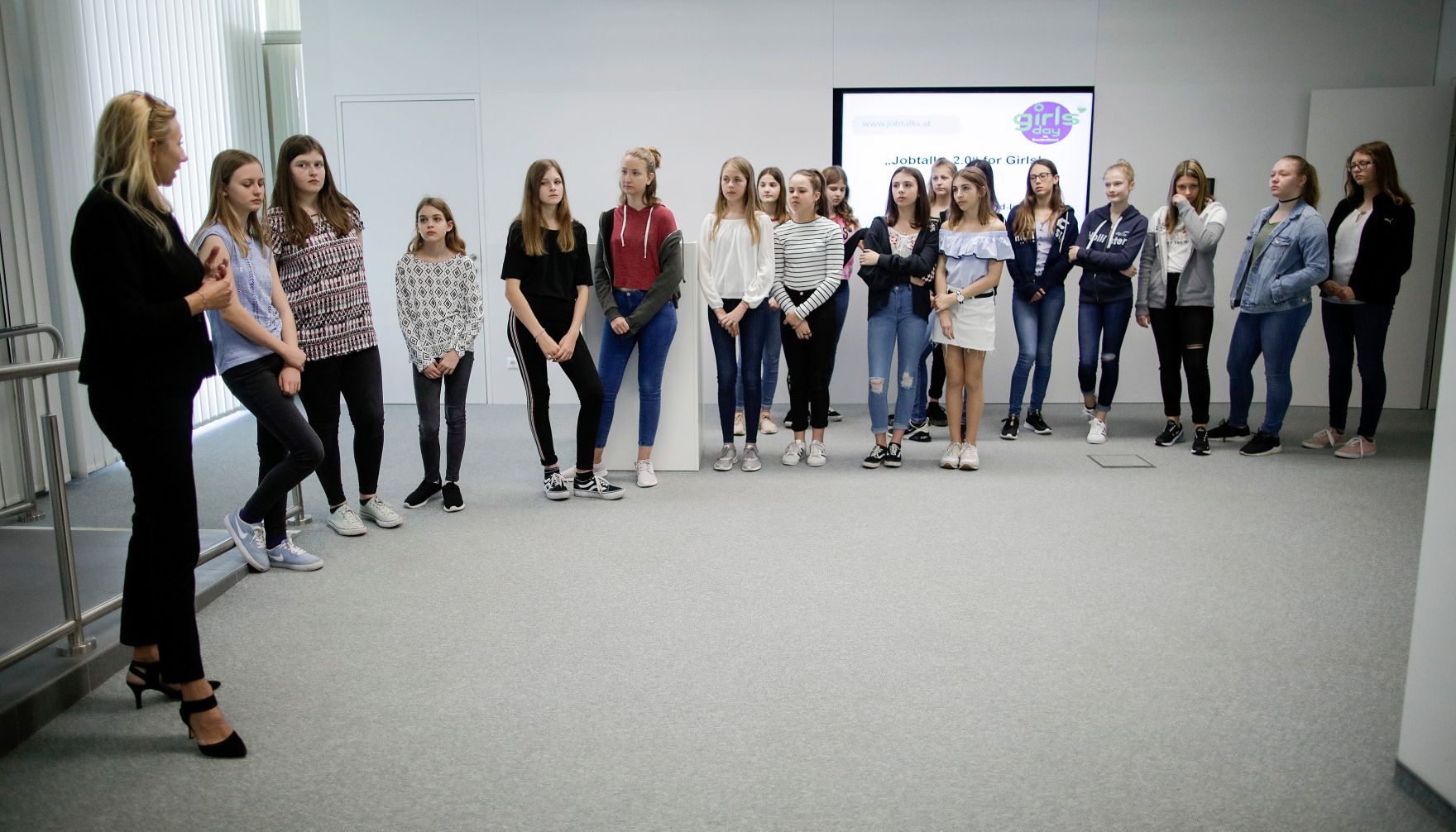 Am 25. April 2019 fand der 18. Girls' Day statt. Im Bild Bundesministerin Juliane Bogner-Strau&szlig; (l.) beim Jobtalks 2.0 for Girls!.