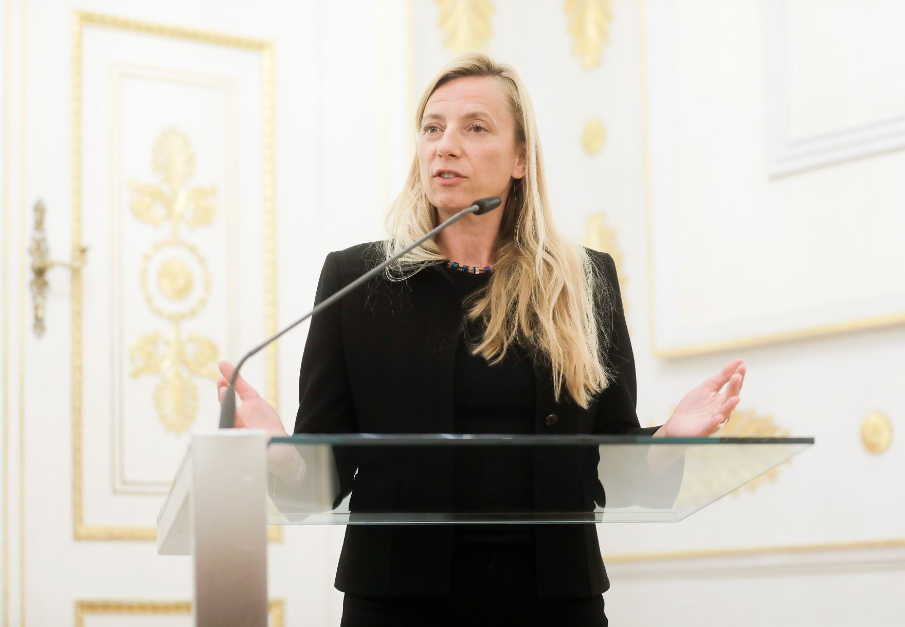 Am 29. April 2019 fand der Mentory Club im Bundeskanzleramt statt. Im Bild Bundesministerin Juliane Bogner-Strau&szlig; bei der Festansprache.