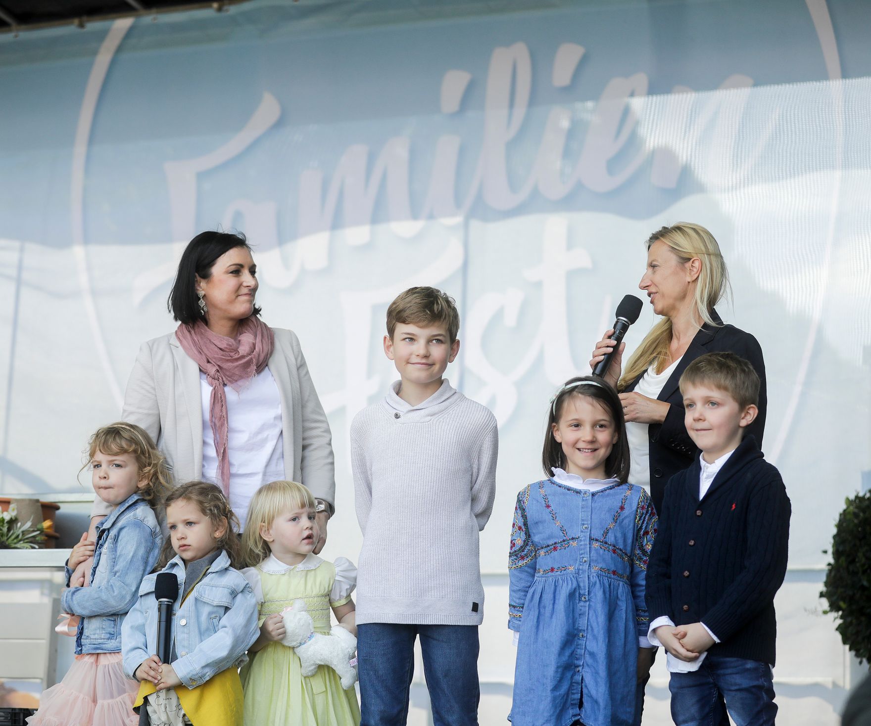 Am 01. Mai 2019 lud Bundesministerin Juliane Bogner-Strau&szlig; l&auml;dt gemeinsam mit Bundesministerin Elisabeth K&ouml;stinger zu einem Familienfest im Schlossgarten Sch&ouml;nbrunn ein.