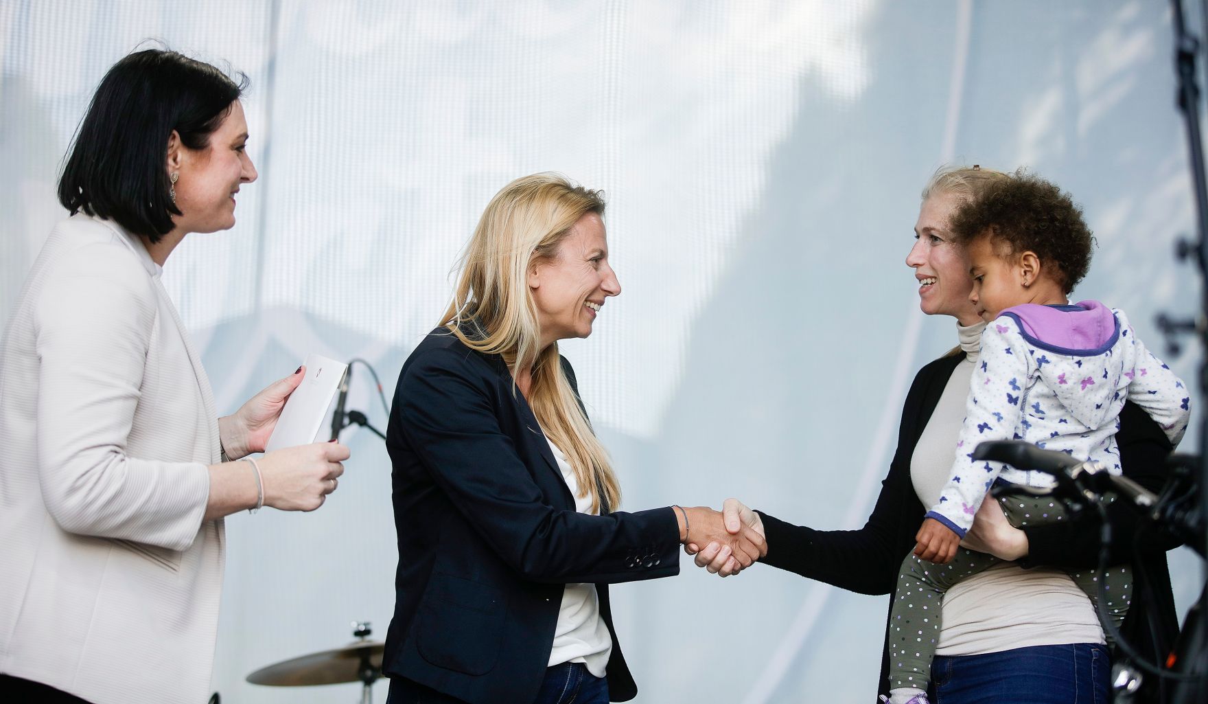 Am 01. Mai 2019 lud Bundesministerin Juliane Bogner-Strau&szlig; l&auml;dt gemeinsam mit Bundesministerin Elisabeth K&ouml;stinger zu einem Familienfest im Schlossgarten Sch&ouml;nbrunn ein.