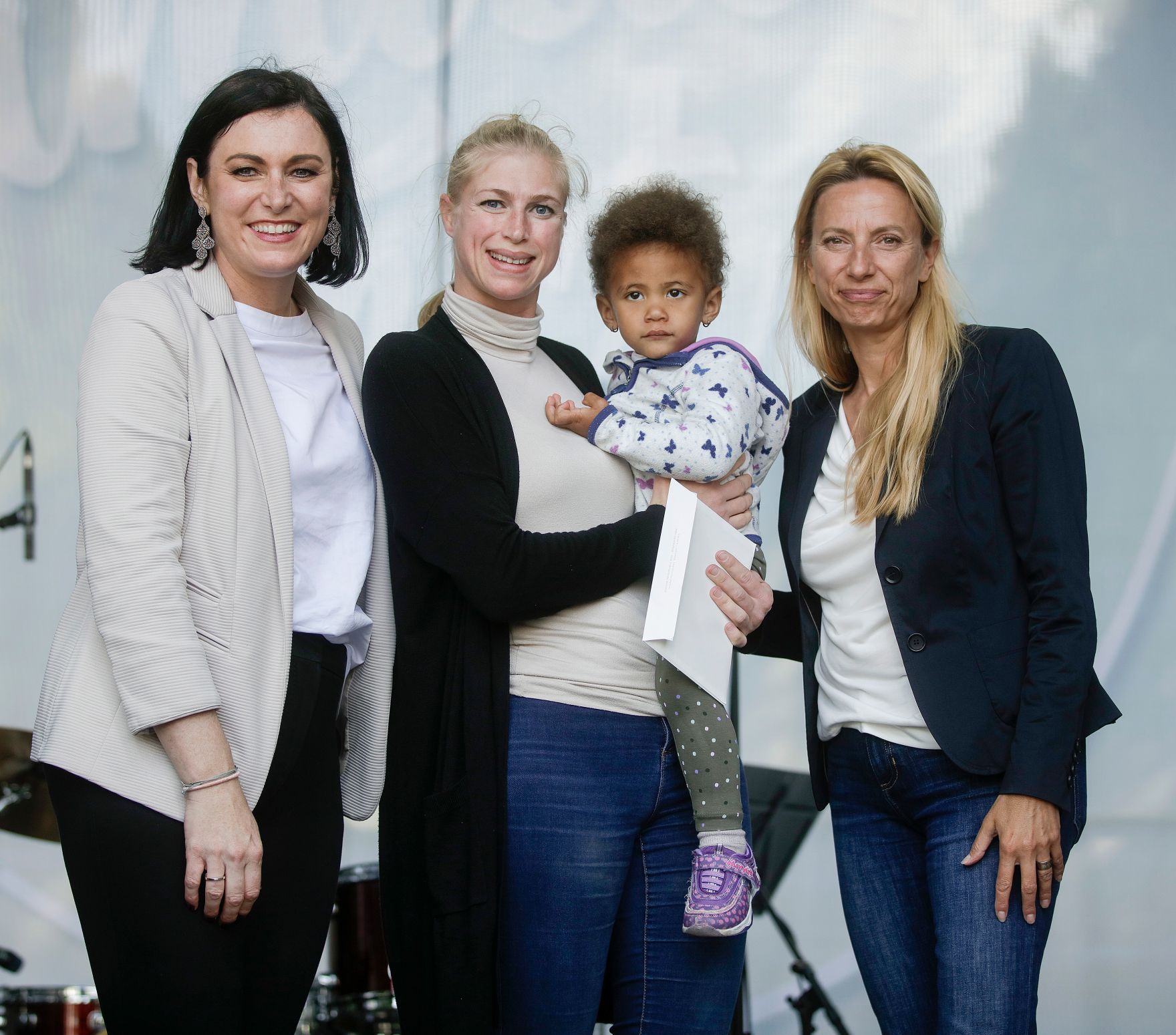 Am 01. Mai 2019 lud Bundesministerin Juliane Bogner-Strau&szlig; l&auml;dt gemeinsam mit Bundesministerin Elisabeth K&ouml;stinger zu einem Familienfest im Schlossgarten Sch&ouml;nbrunn ein.