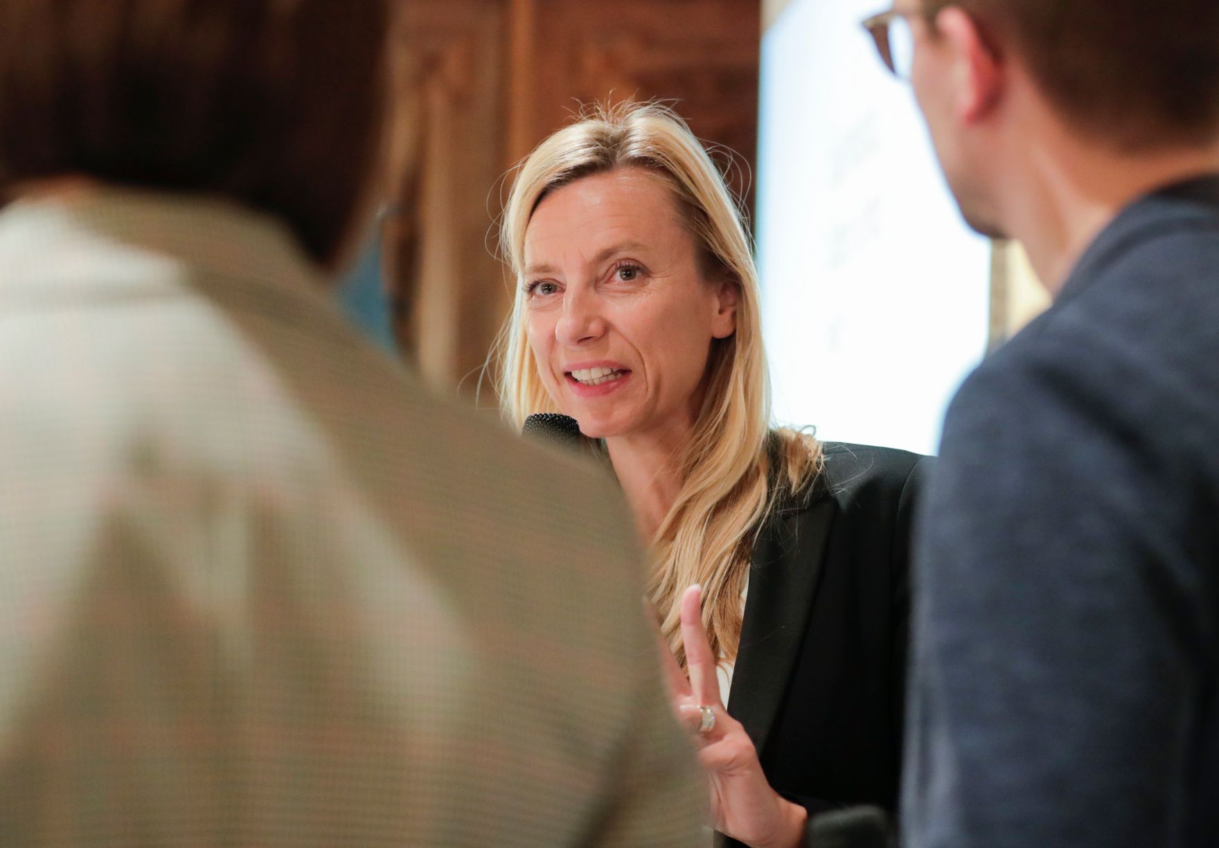 Am 6. Februar 2019 nahm Bundesministerin Juliane Bogner-Strau&szlig; bei der Pr&auml;sentation des Jugendpolitischen EU-Programms der Bundesjugendvertretung teil.