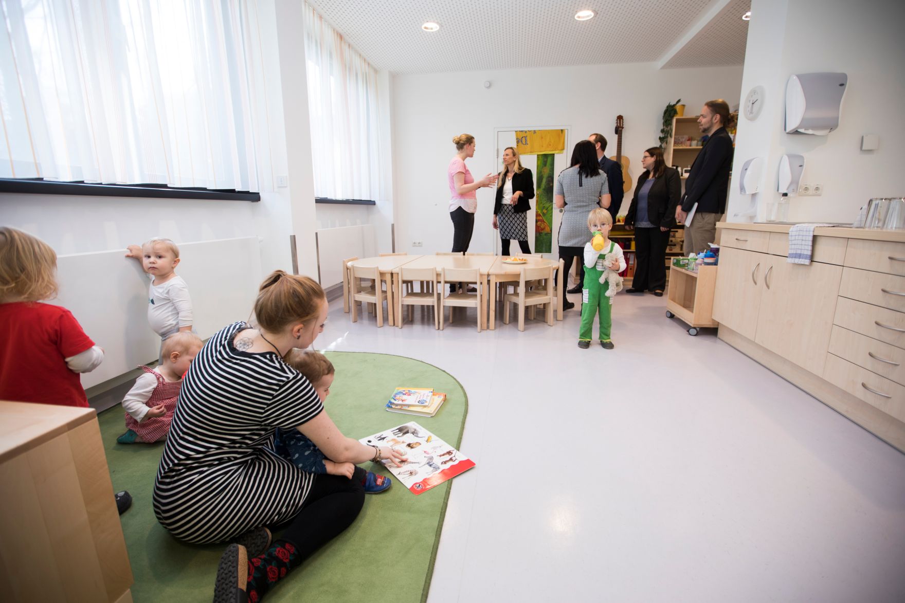 Am 15. M&auml;rz 2018 reiste Bundesministerin Juliane Bogner-Strau&szlig; im Zuge eines Bundesl&auml;ndertags nach Ober&ouml;sterreich. Im Bild zu Besuch in der Krabbelstube "WIKI".
