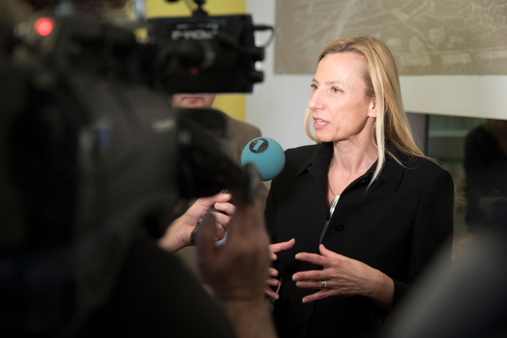 Am 15. M&auml;rz 2018 reiste Bundesministerin Juliane Bogner-Strau&szlig; im Zuge eines Bundesl&auml;ndertags nach Ober&ouml;sterreich. Im Bild bei der Er&ouml;ffnung des Generationenzentrums Wels.