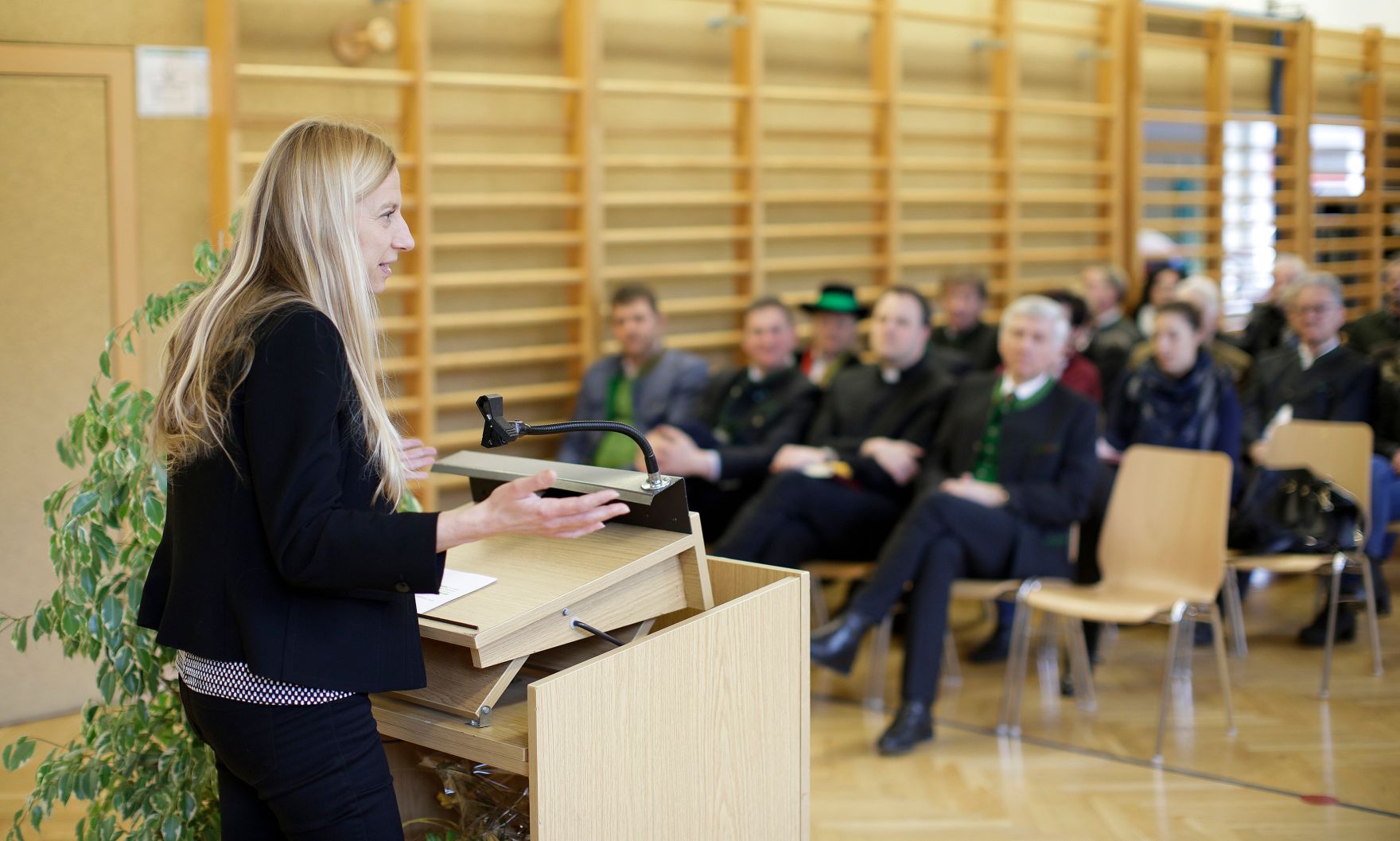 Am 23. M&auml;rz 2018 reiste Bundesministerin Juliane Bogner-Strau&szlig; (l.) im Zuge eines Bundesl&auml;ndertags in die Steiermark. Im Bild bei der Er&ouml;ffnung der Kinderkrippe in Mautern.