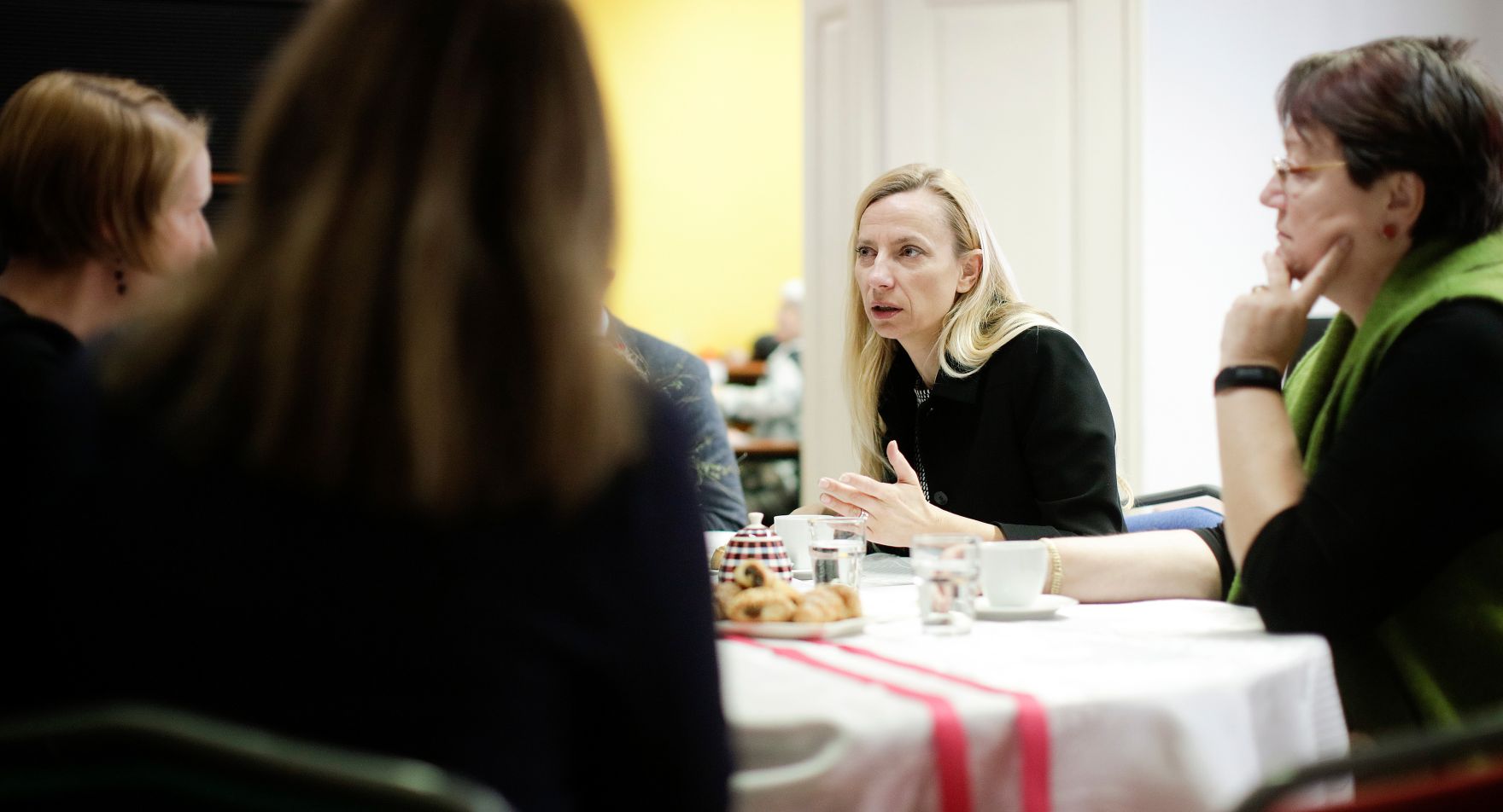 Am 23. M&auml;rz 2018 reiste Bundesministerin Juliane Bogner-Strau&szlig; (2.v.r.) im Zuge eines Bundesl&auml;ndertags in die Steiermark. Im Bild bei der Kinderdrehscheibe Graz.
