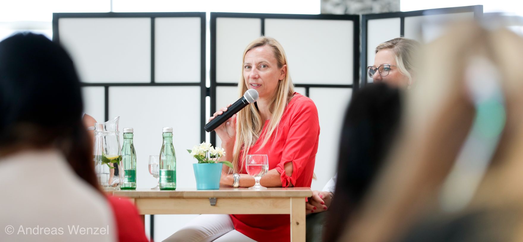 Am 4. Juni 2018 reiste Bundesministerin Juliane Bogner-Strau&szlig; (m.) im Zuge eines Bundesl&auml;ndertags nach K&auml;rnten. Im Bild beim Besuch als Podiumsgast bei Business Frauen Center - IKEA Fr&uuml;hst&uuml;ck "Mama im Management - Karriere &amp; Familie machbar...?"