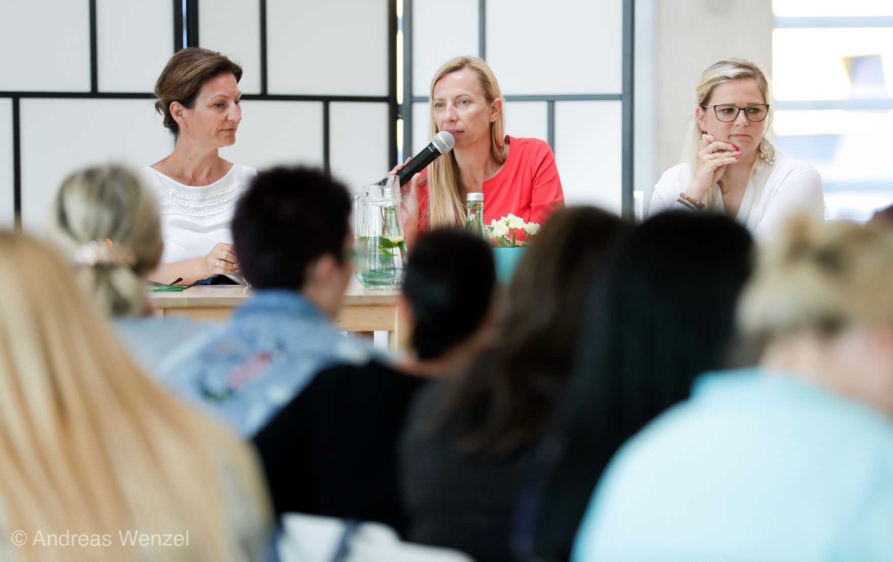 Am 4. Juni 2018 reiste Bundesministerin Juliane Bogner-Strau&szlig; (m.) im Zuge eines Bundesl&auml;ndertags nach K&auml;rnten. Im Bild beim Besuch als Podiumsgast bei Business Frauen Center - IKEA Fr&uuml;hst&uuml;ck "Mama im Management - Karriere &amp; Familie machbar...?"