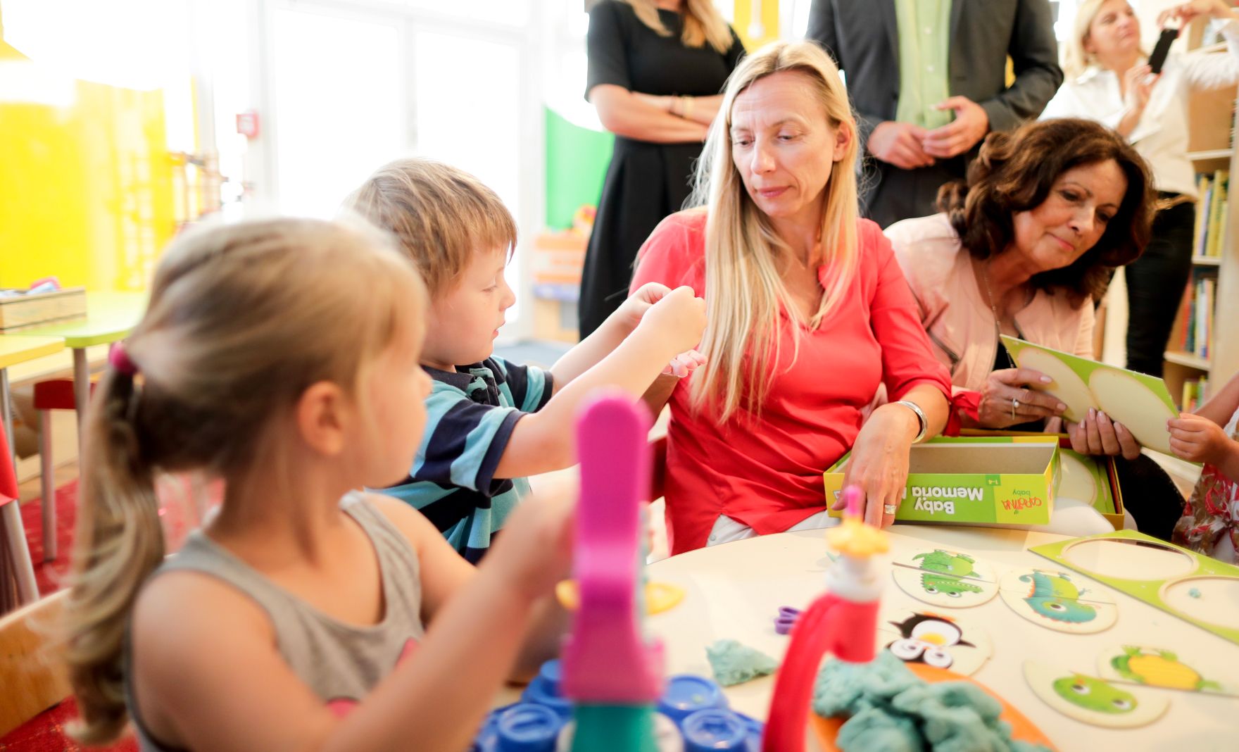 Am 4. Juni 2018 reiste Bundesministerin Juliane Bogner-Strau&szlig; im Zuge eines Bundesl&auml;ndertags nach K&auml;rnten. Im Bild beim Besuch der "Kinderwerkstadt Klagenfurt" des Hilfswerks K&auml;rnten.
