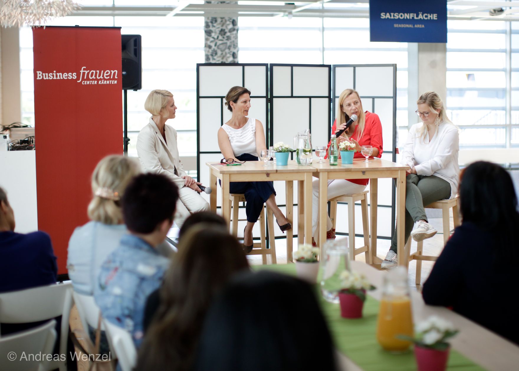 Am 4. Juni 2018 reiste Bundesministerin Juliane Bogner-Strau&szlig; (2.v.r.) im Zuge eines Bundesl&auml;ndertags nach K&auml;rnten. Im Bild beim Besuch als Podiumsgast bei Business Frauen Center - IKEA Fr&uuml;hst&uuml;ck "Mama im Management - Karriere &amp; Familie machbar...?"