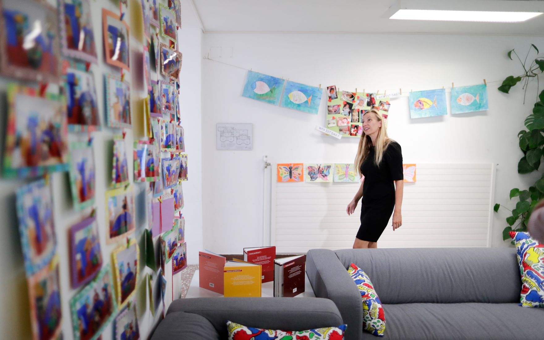 Am 27. Juni 2018 reiste Bundesministerin Juliane Bogner-Strau&szlig; (im Bild) nach Wiener Neustadt. Im Bild beim Besuch der Bildungseinrichtung "Kindergarten Josefstadt".