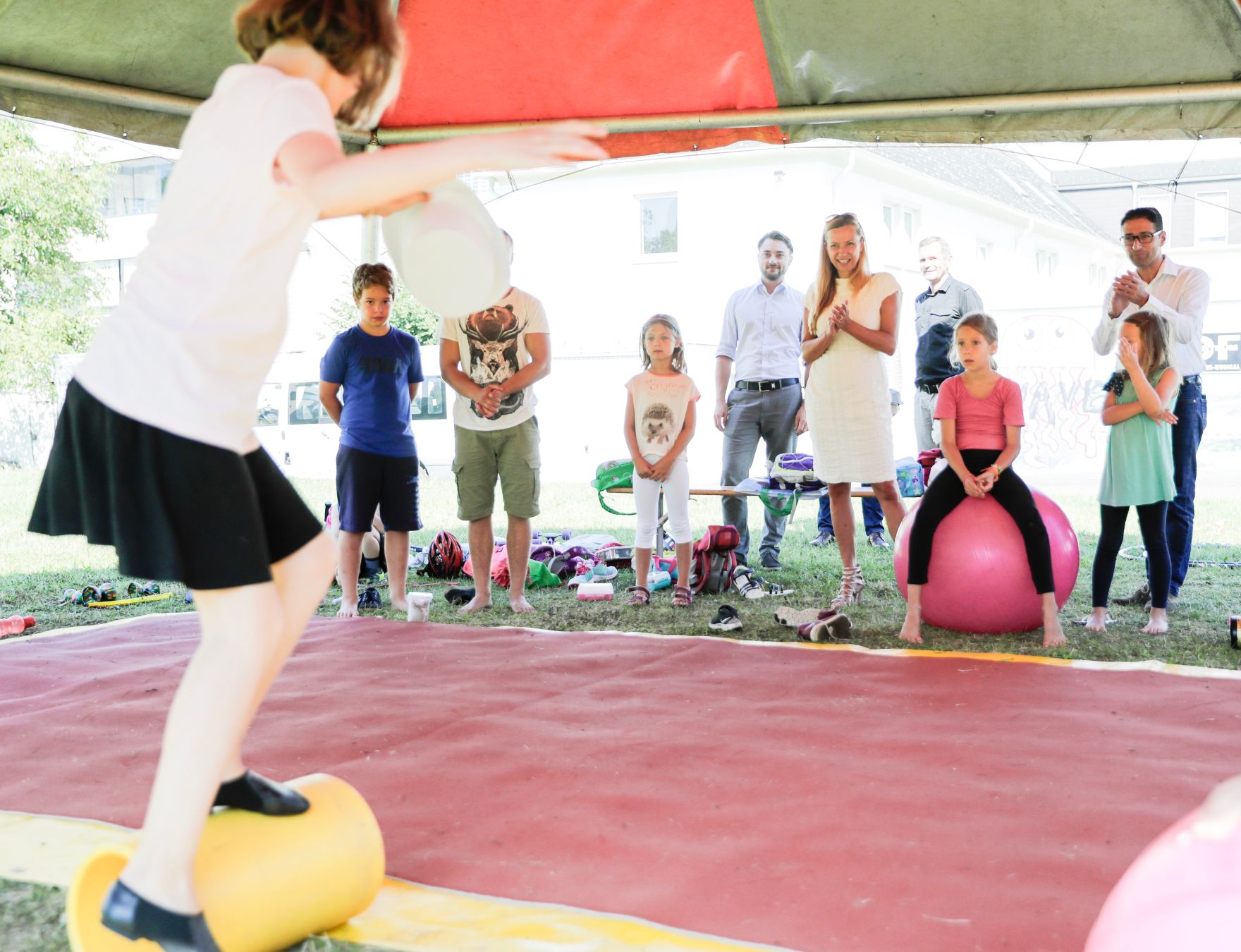Am 26. Juli 2018 reiste Bundesministerin Juliane Bogner-Strau&szlig; im Zuge eines Bundesl&auml;ndertags nach Ober&ouml;sterreich. Im Bild zu Besuch bei der Freizeitbetreuung des "Kulturzentrum HOF".