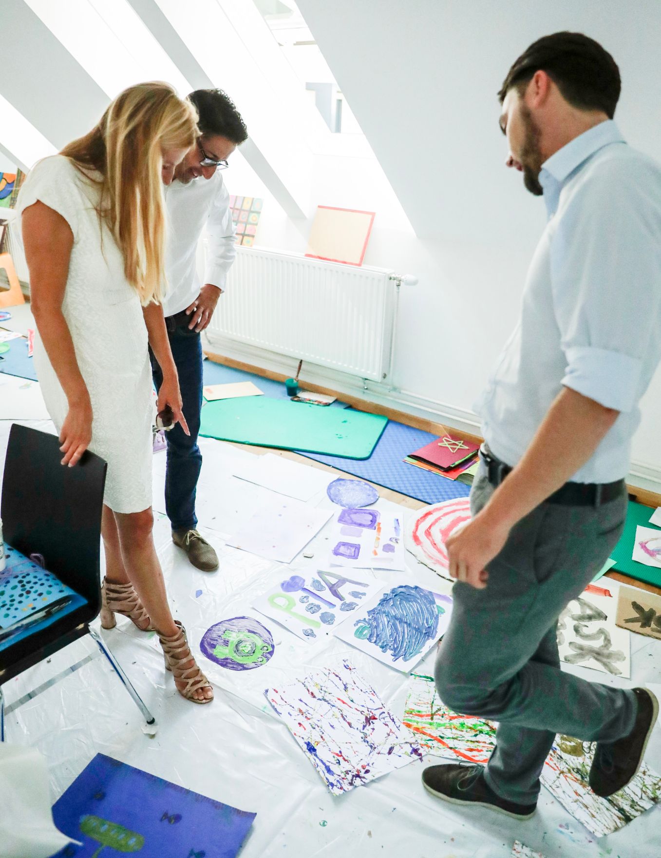 Am 26. Juli 2018 reiste Bundesministerin Juliane Bogner-Strau&szlig; (l.) im Zuge eines Bundesl&auml;ndertags nach Ober&ouml;sterreich. Im Bild zu Besuch bei der Freizeitbetreuung des "Kulturzentrum HOF" mit dem Nationalratsabgeordneten Efgani D&ouml;nmez (m.).