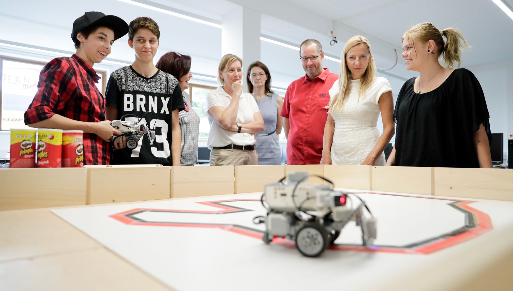 Am 26. Juli 2018 reiste Bundesministerin Juliane Bogner-Strau&szlig; (2.v.r.) im Zuge eines Bundesl&auml;ndertags nach Ober&ouml;sterreich. Im Bild zu Besuch beim Verein f&uuml;r Frauen und Qualifikation.