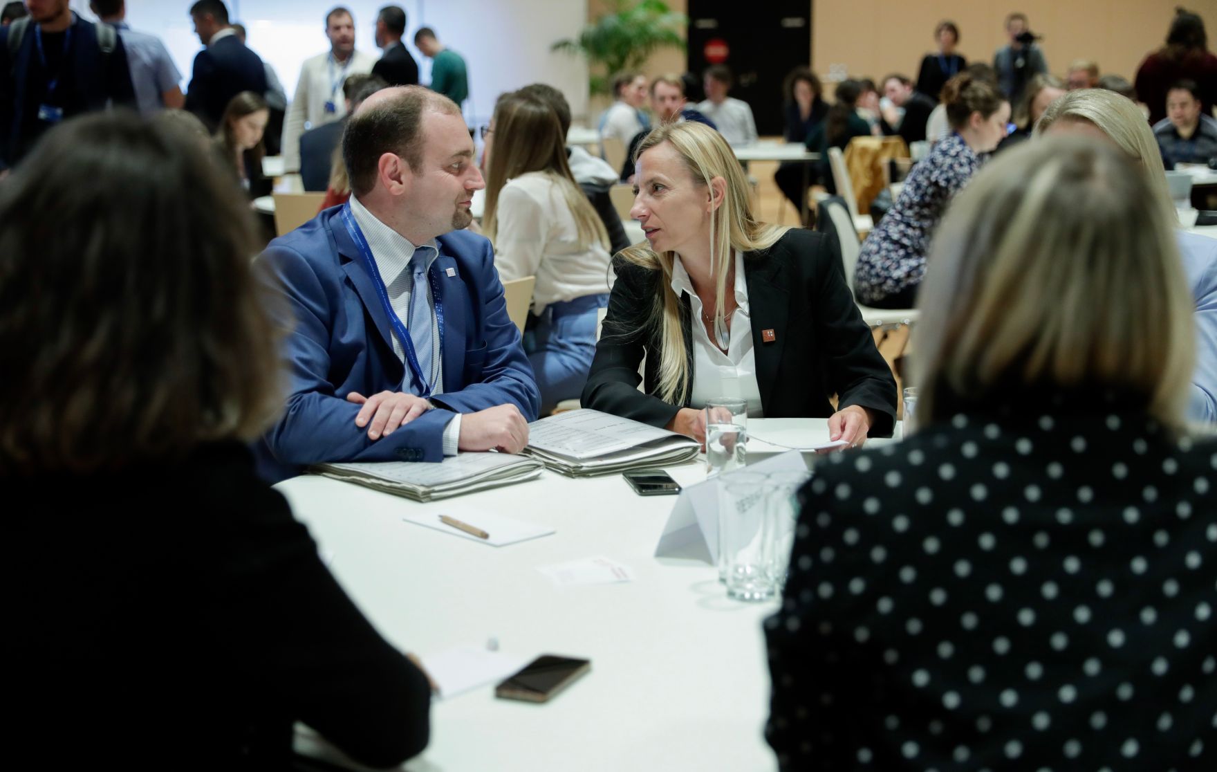 Am 2. September 2018 nahm Bundesministerin Juliane Bogner-Strau&szlig; (2.v.r.) an der Jugendkonferenz der Europ&auml;ischen Union teil.