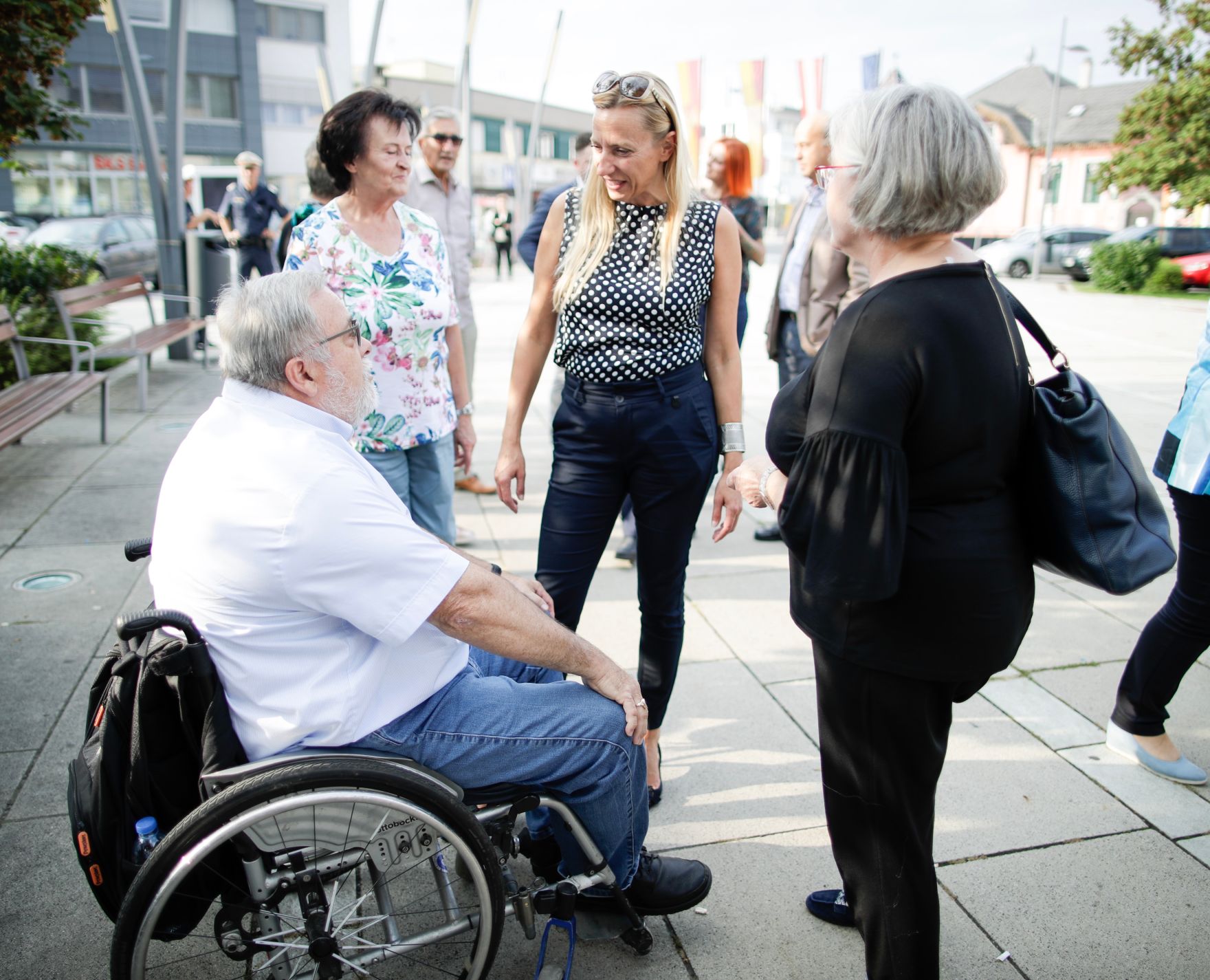 Am 6. September 2018 reiste Bundesministerin Juliane Bogner-Strau&szlig; (2.v.r.) im Zuge eines Bundesl&auml;ndertags ins Burgenland. Im Bild beim Empfang am Hauptplatz Oberpullendorf.