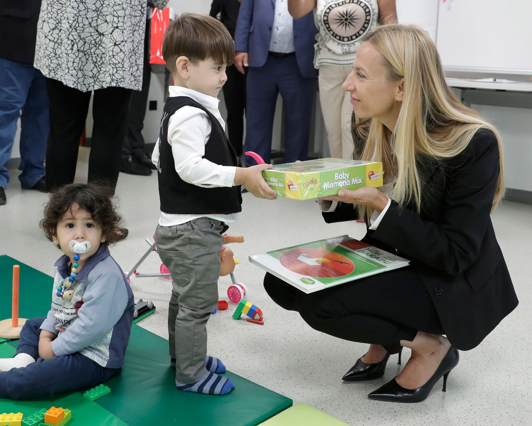 Am 25. September 2018 besichtigte Bundesministerin Juliane Bogner-Strau&szlig; (r.) das Projekt &bdquo;Start Wien Fl&uuml;chtlinge - Integration ab Tag 1&ldquo; in der Volksschule Brigittenau.