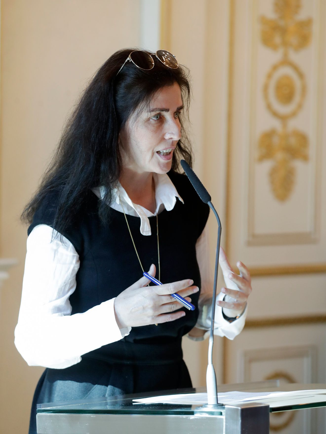 Am 8. Oktober 2018 &uuml;berreichte Helene Schuberth (im Bild) den K&auml;the-Leichter-Preis f&uuml;r Frauenforschung, Geschlechterforschung und Gleichstellung in der Arbeitswelt an Gitti Vasicek.