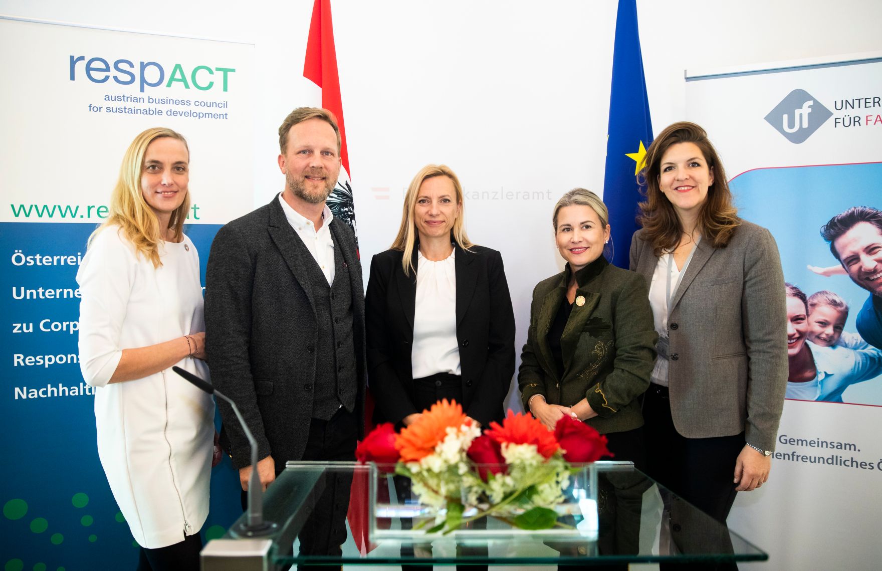 Am 30. Oktober 2018 nahm Bundesministerin Juliane Bogner-Strau&szlig; (m.) am CEO Business Lunch im Bundeskanzleramt teil.