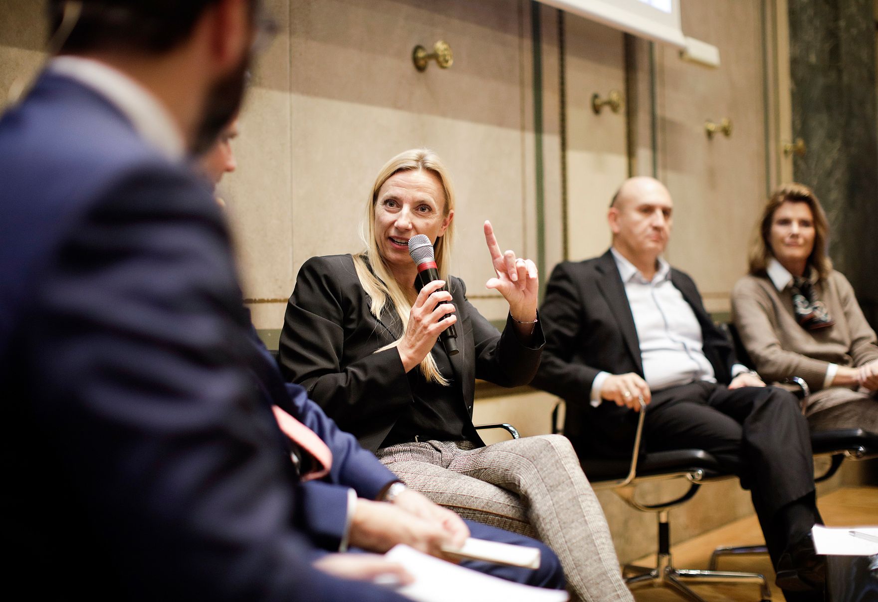 Am 5. November 2018 nahm Bundesministerin Juliane Bogner-Strau&szlig; (2.v.l.) an der Podiumsdiskussion &quot;Diversit&auml;t als Asset f&uuml;r den Standort&quot; im Haus der Industrie teil.