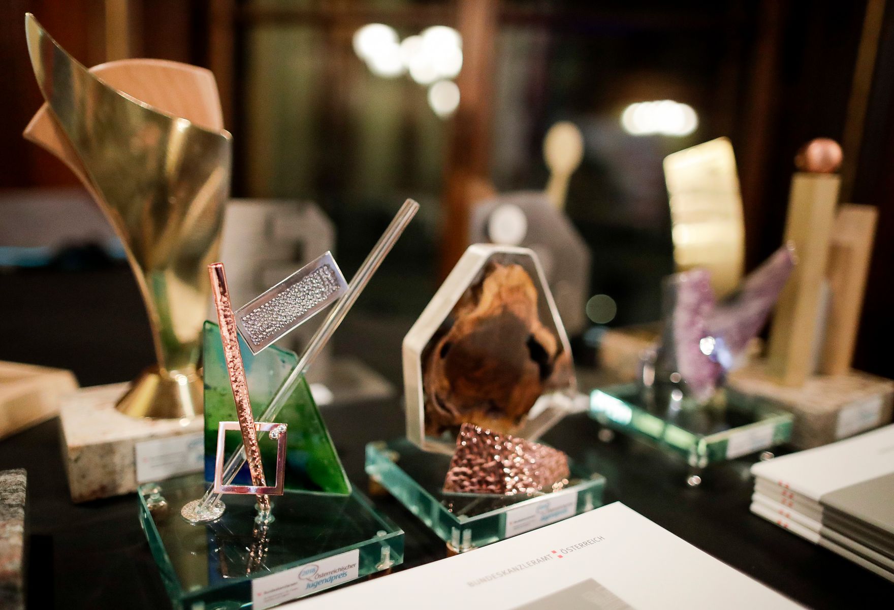 Am 7. November 2018 &uuml;berreichte Bundesministerin Juliane Bogner-Strau&szlig; den &Ouml;sterreichischen Jugendpreis 2018.