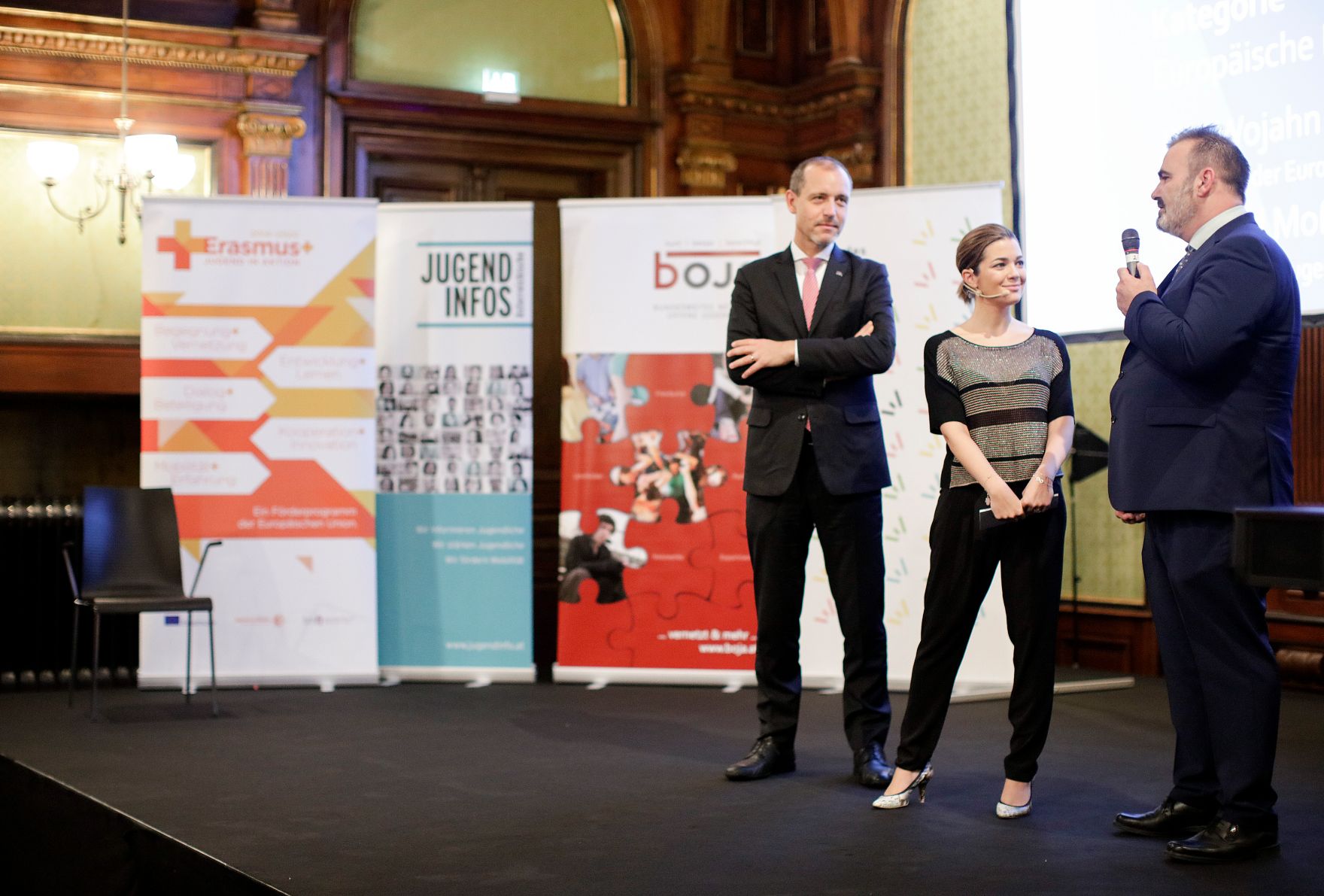 Am 7. November 2018 &uuml;berreichte Bundesministerin Juliane Bogner-Strau&szlig; den &Ouml;sterreichischen Jugendpreis 2018.