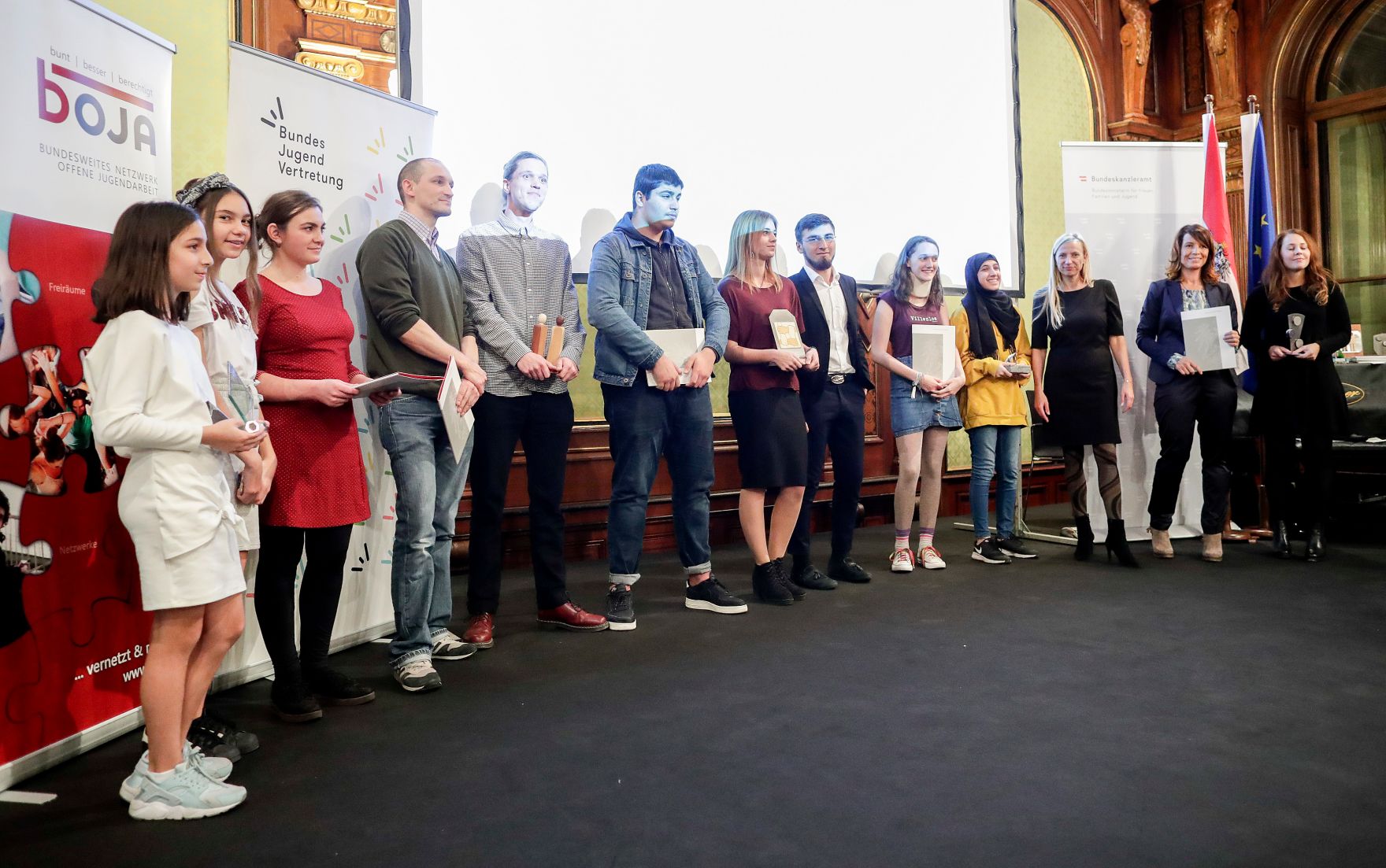 Am 7. November 2018 &uuml;berreichte Bundesministerin Juliane Bogner-Strau&szlig; den &Ouml;sterreichischen Jugendpreis 2018.