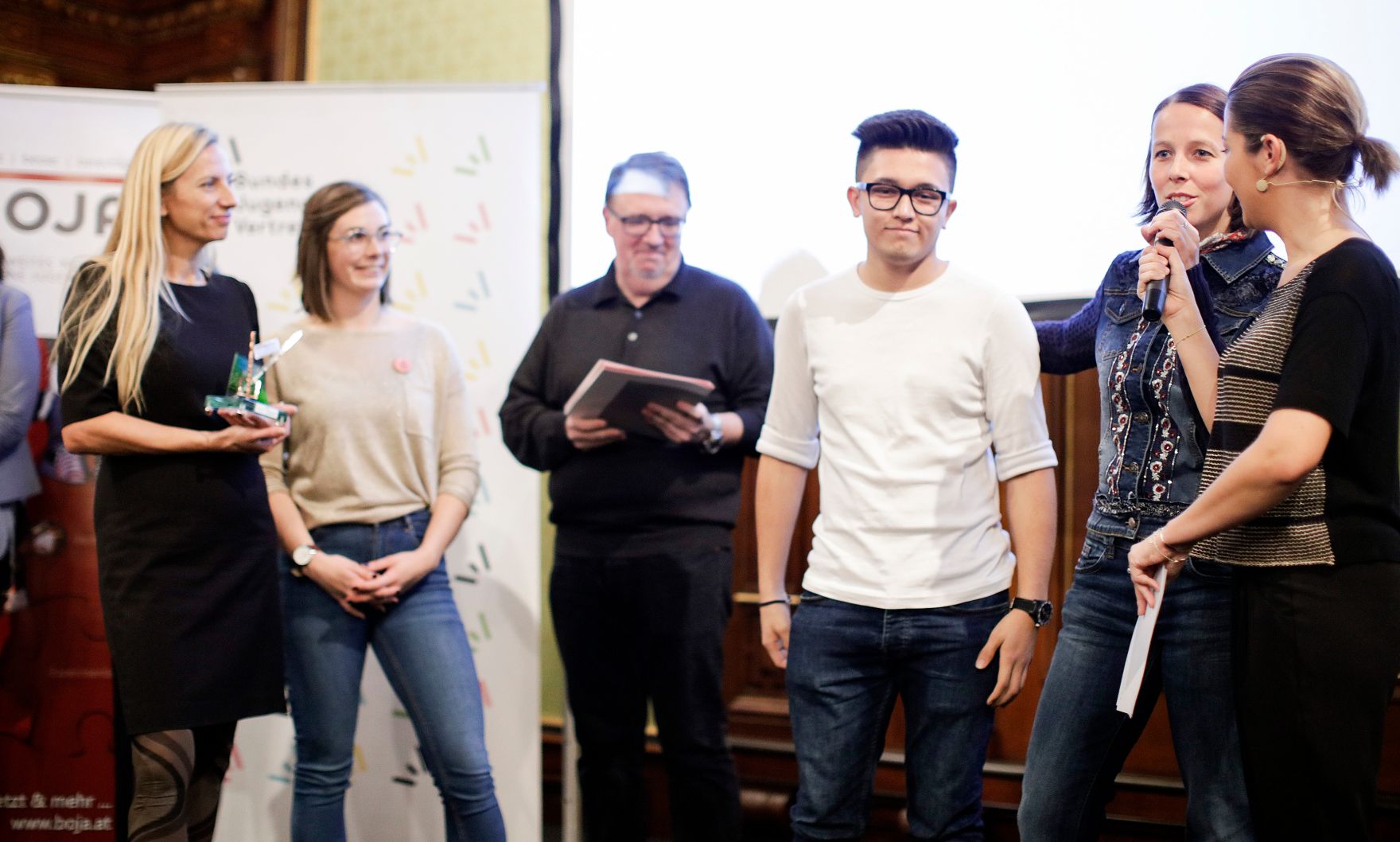 Am 7. November 2018 &uuml;berreichte Bundesministerin Juliane Bogner-Strau&szlig; den &Ouml;sterreichischen Jugendpreis 2018.