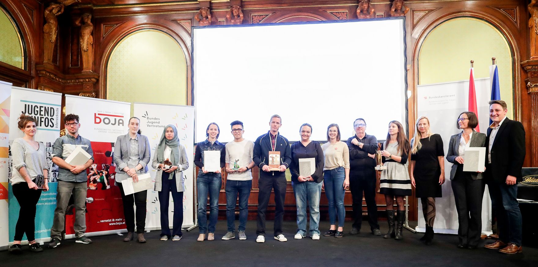 Am 7. November 2018 &uuml;berreichte Bundesministerin Juliane Bogner-Strau&szlig; den &Ouml;sterreichischen Jugendpreis 2018.