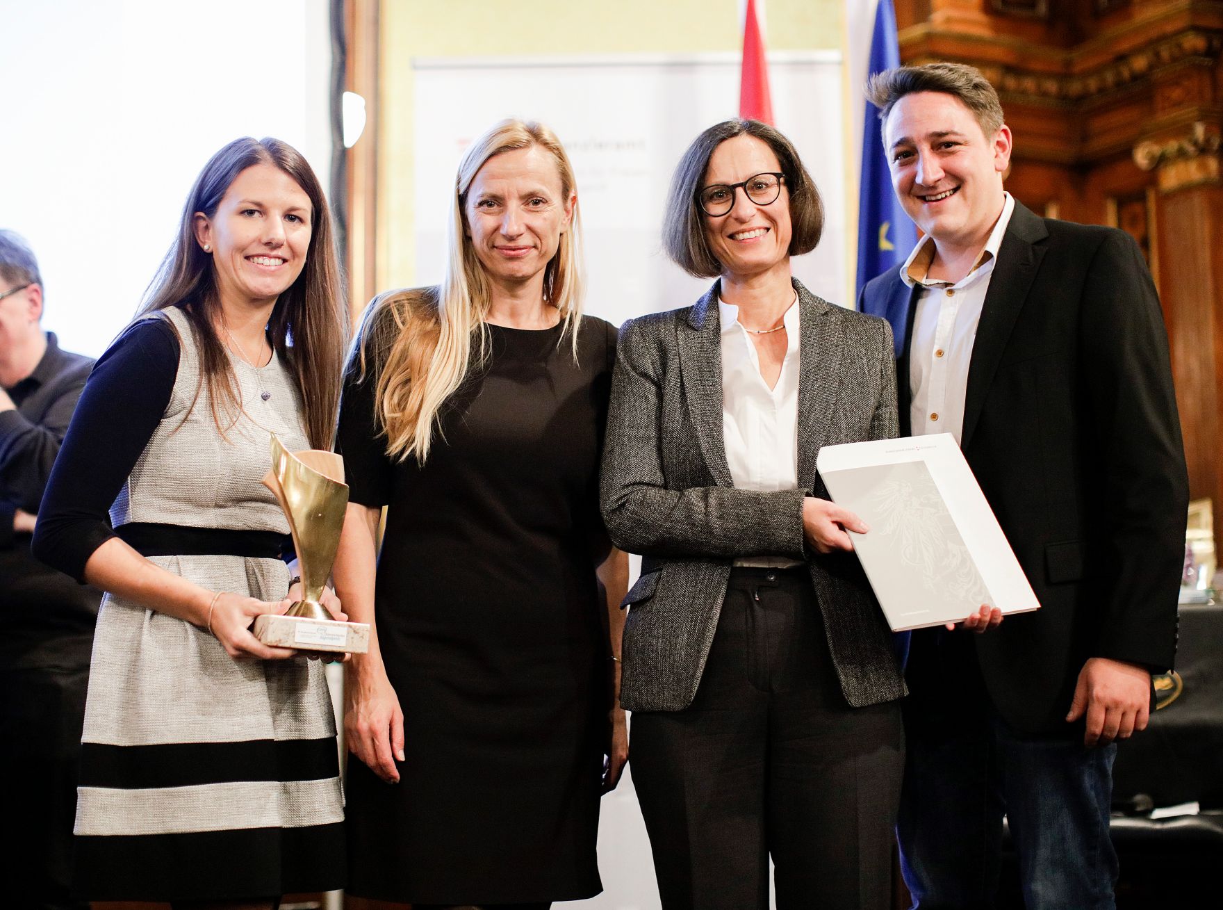 Am 7. November 2018 &uuml;berreichte Bundesministerin Juliane Bogner-Strau&szlig; den &Ouml;sterreichischen Jugendpreis 2018.