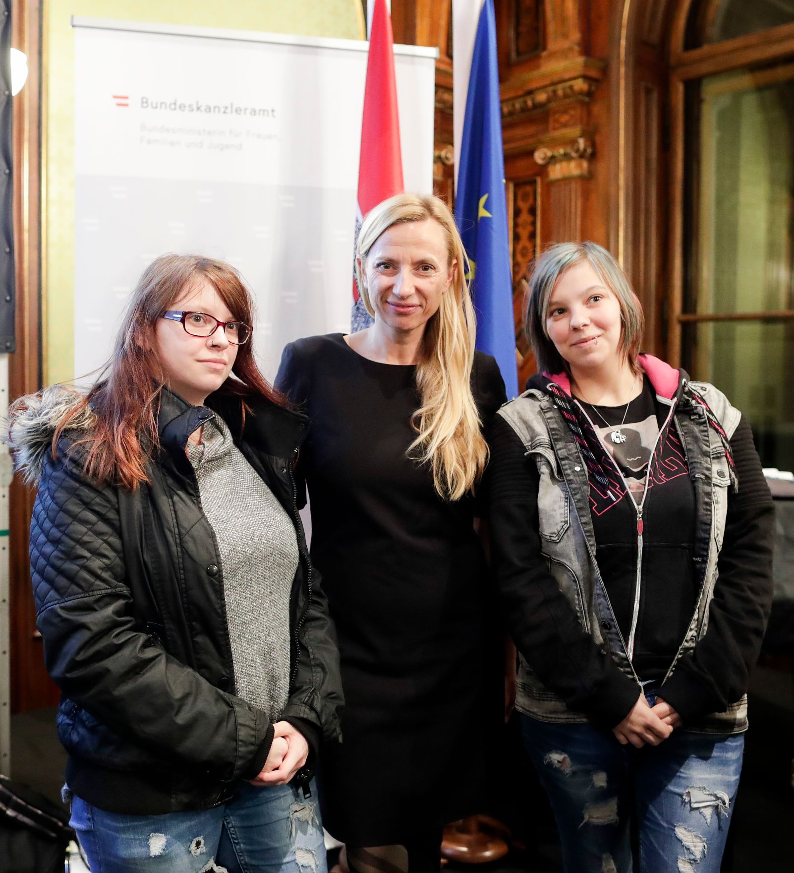 Am 7. November 2018 &uuml;berreichte Bundesministerin Juliane Bogner-Strau&szlig; den &Ouml;sterreichischen Jugendpreis 2018.