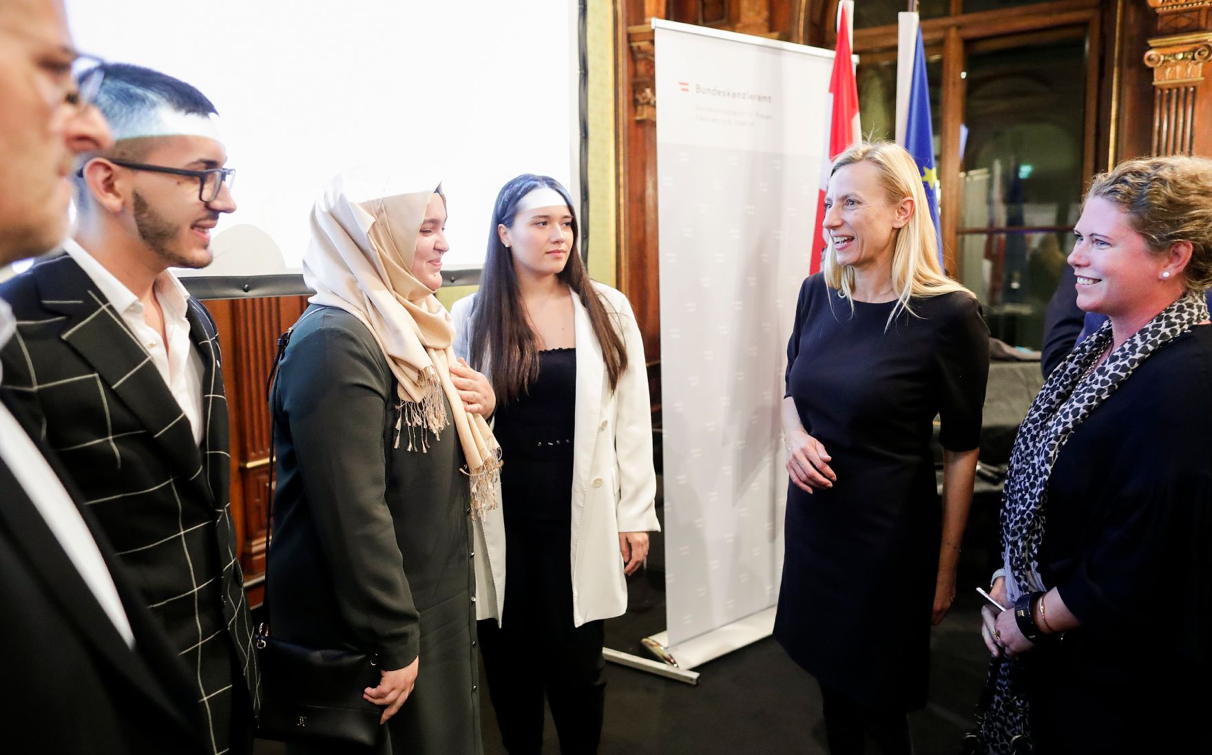 Am 7. November 2018 &uuml;berreichte Bundesministerin Juliane Bogner-Strau&szlig; den &Ouml;sterreichischen Jugendpreis 2018.