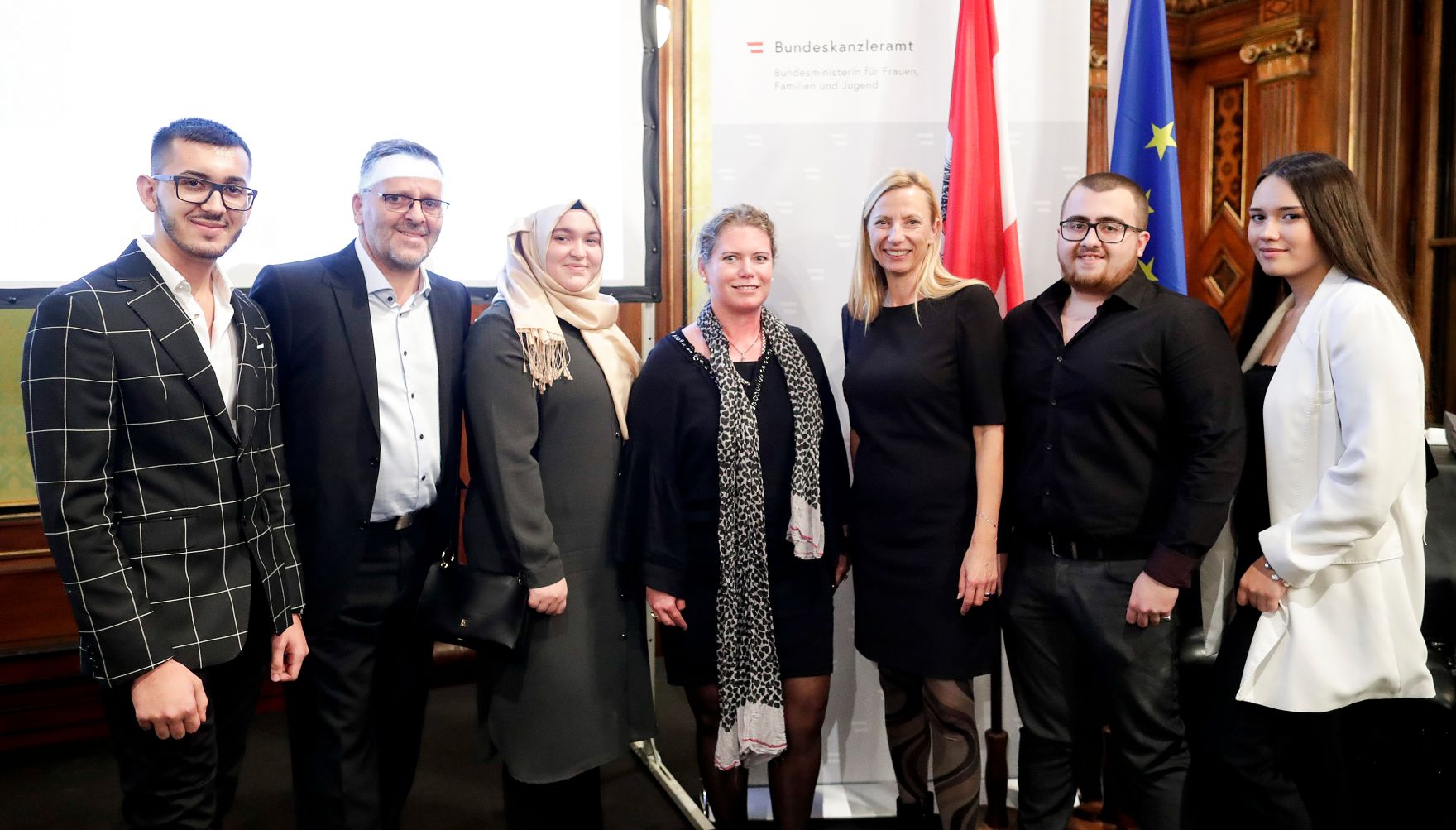 Am 7. November 2018 &uuml;berreichte Bundesministerin Juliane Bogner-Strau&szlig; den &Ouml;sterreichischen Jugendpreis 2018.