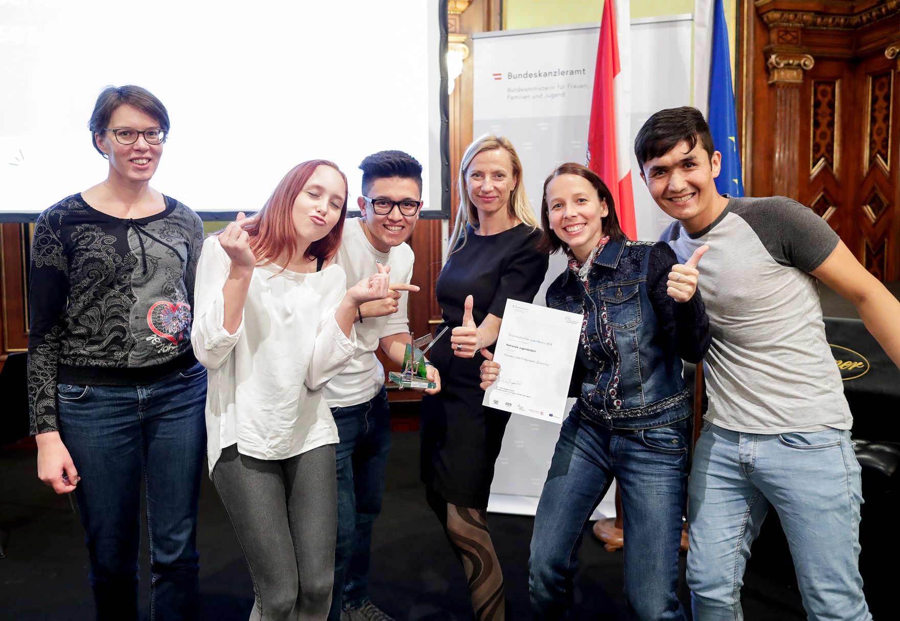 Am 7. November 2018 &uuml;berreichte Bundesministerin Juliane Bogner-Strau&szlig; den &Ouml;sterreichischen Jugendpreis 2018.